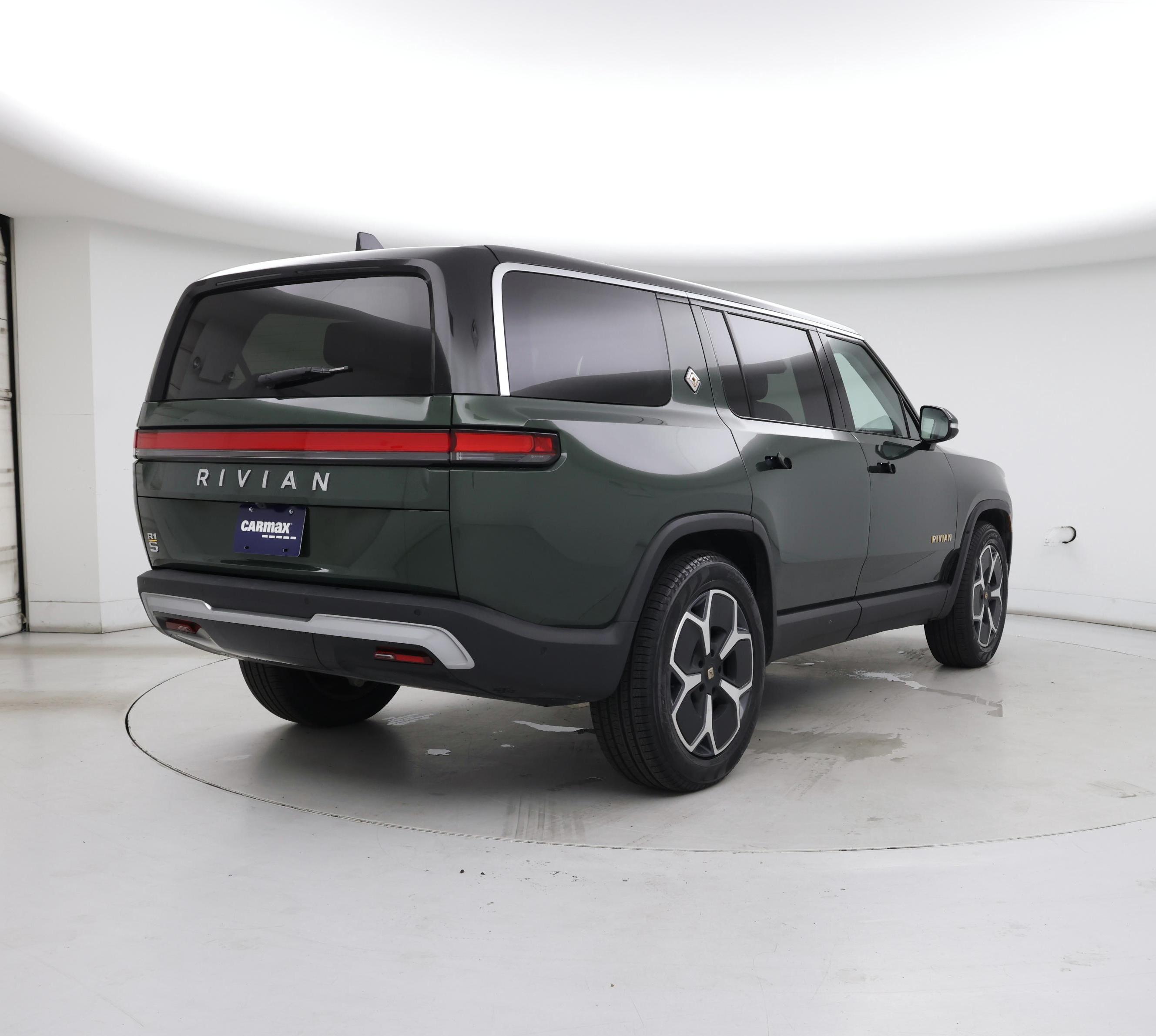 Thumbnail: 2023 Rivian R1S - 8