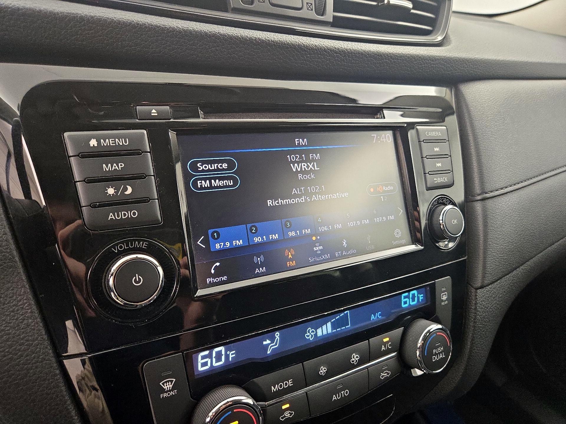 Thumbnail: 2018 Nissan Rogue - 16