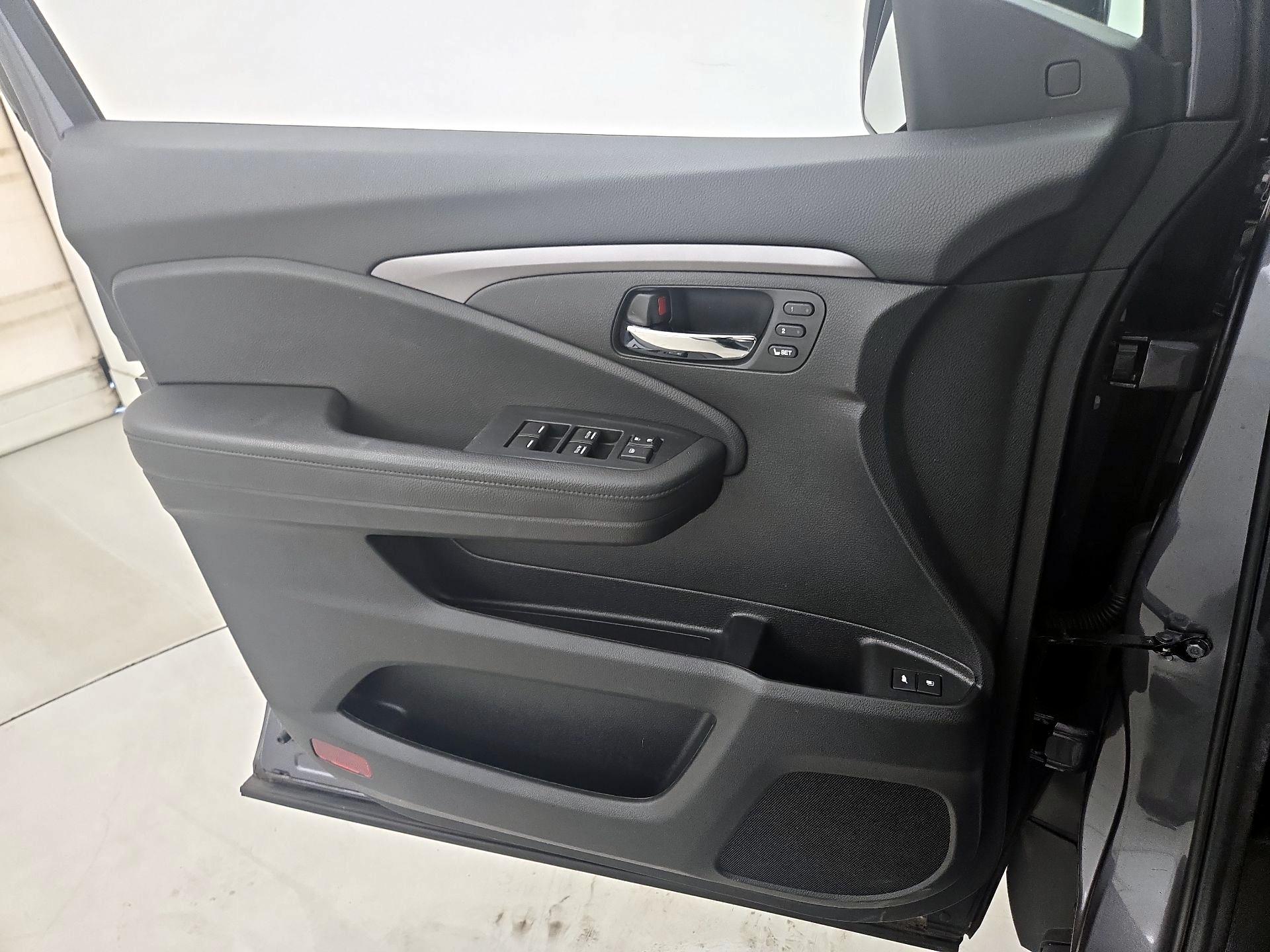 Thumbnail: 2021 Honda Pilot - 12
