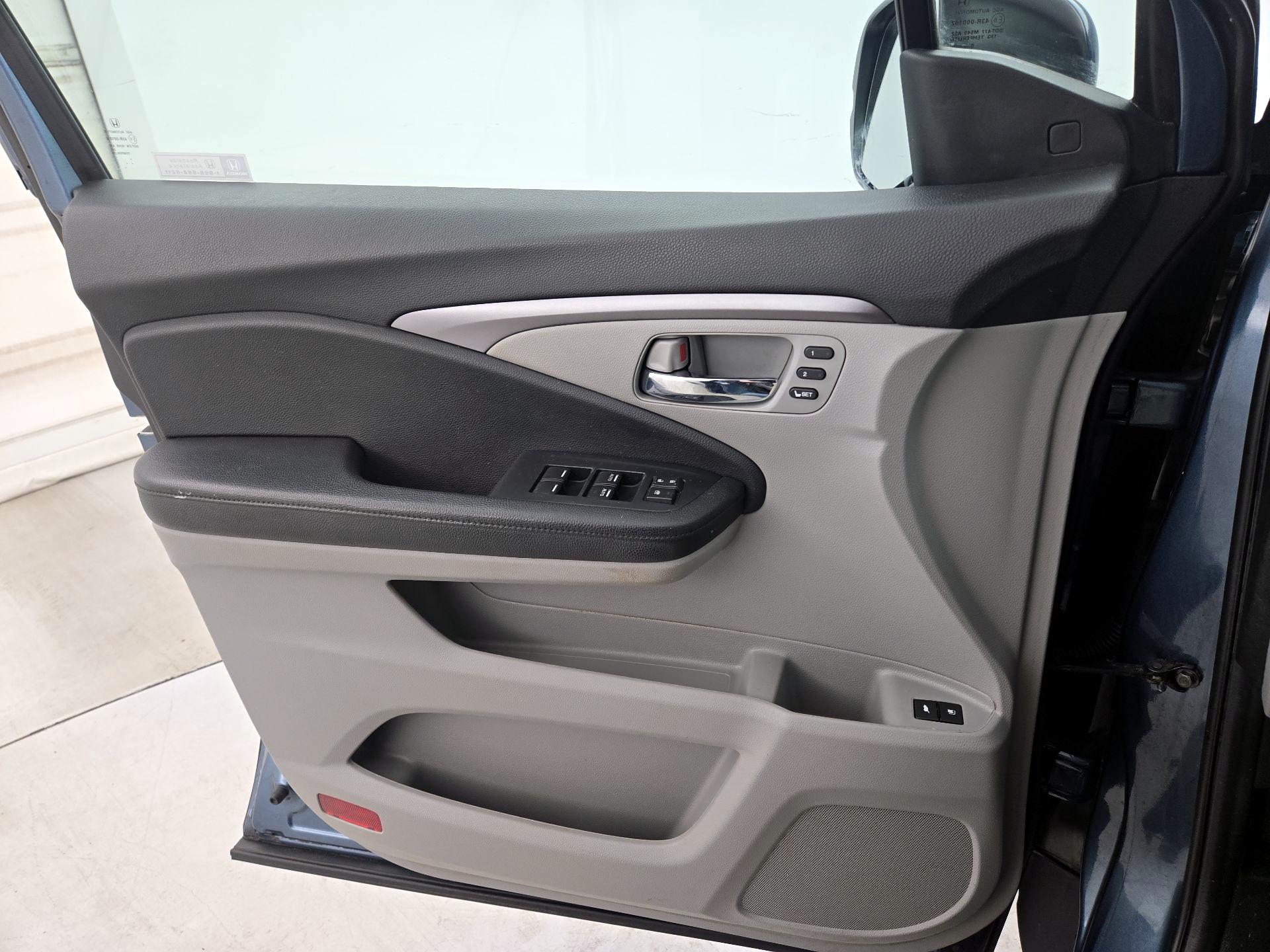 Thumbnail: 2021 Honda Pilot - 12