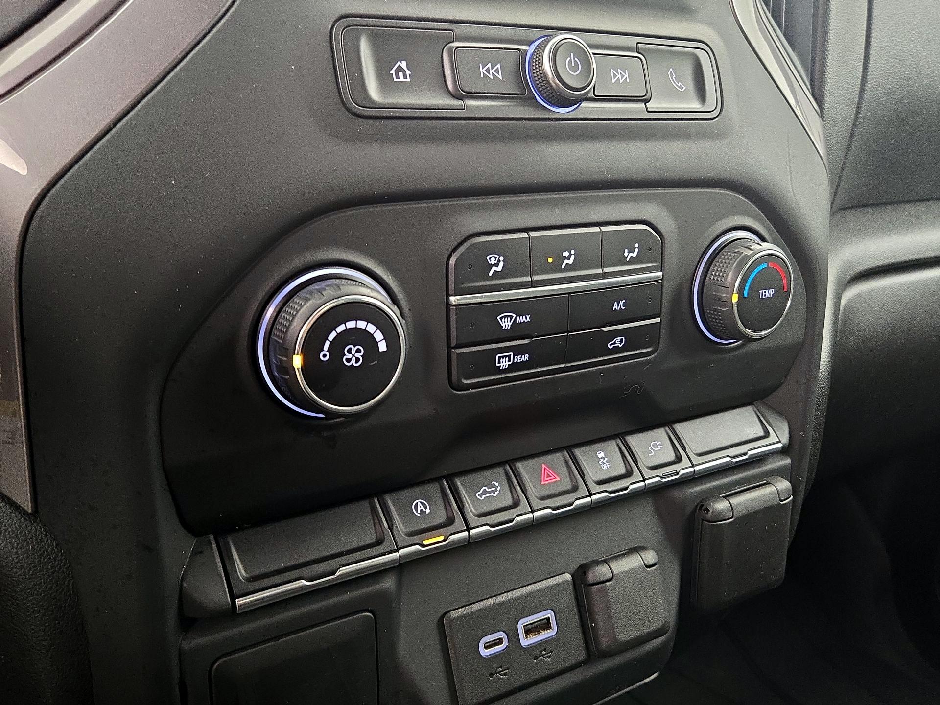 Thumbnail: 2021 Chevrolet Silverado 1500 - 16