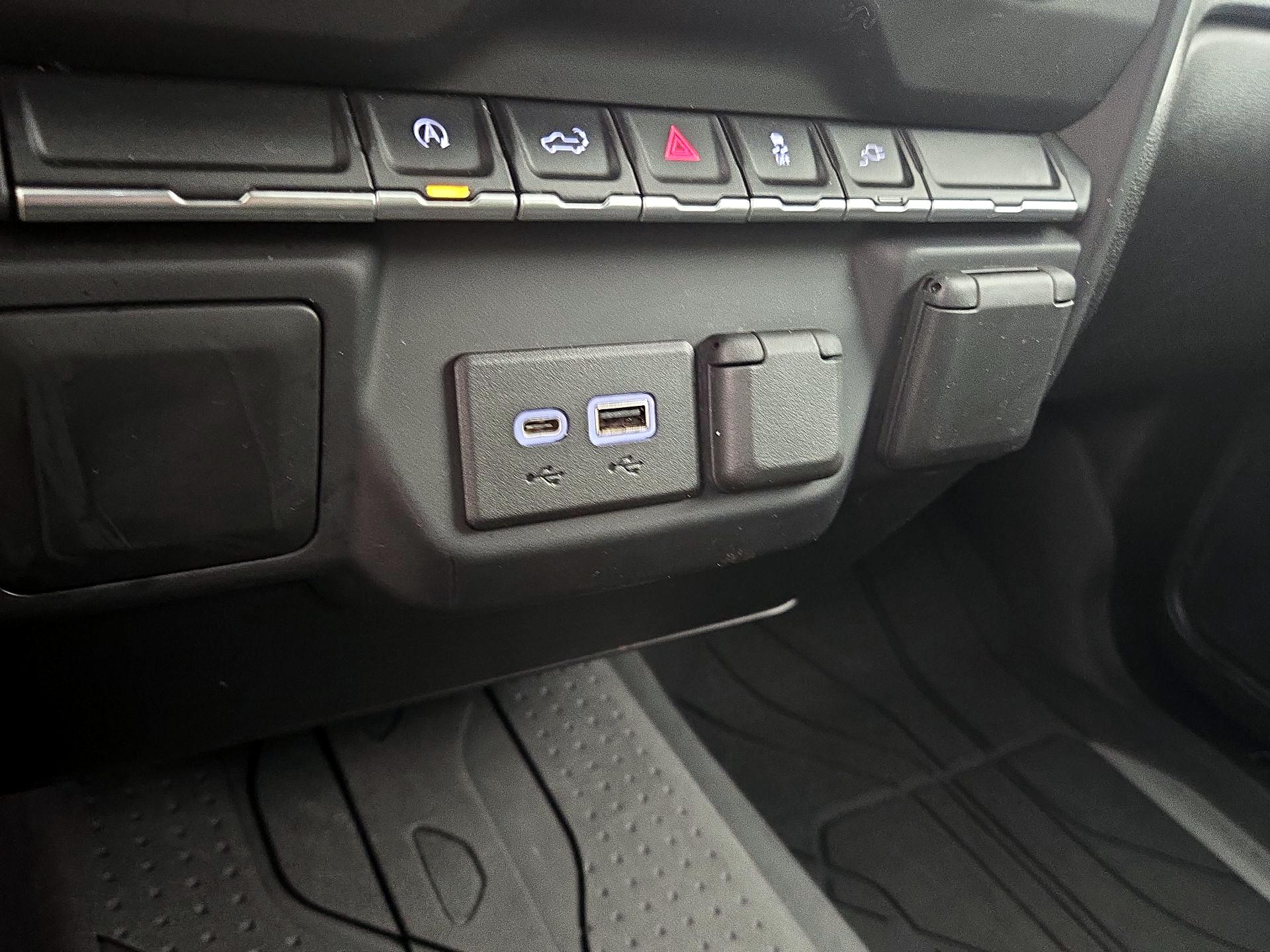 Thumbnail: 2021 Chevrolet Silverado 1500 - 18