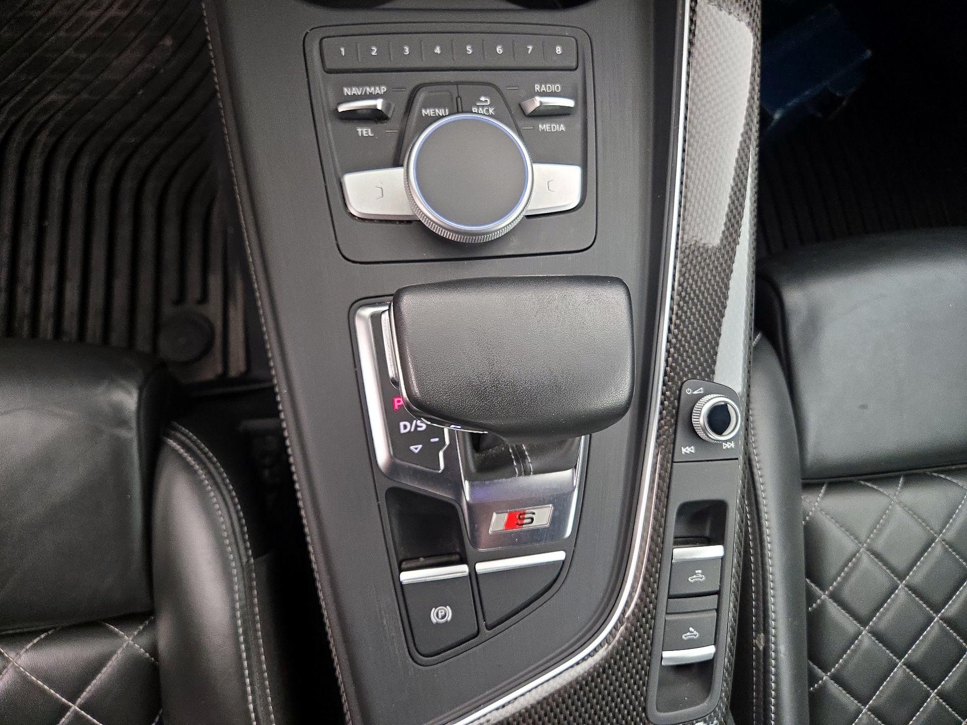 Thumbnail: 2019 Audi S5 - 17