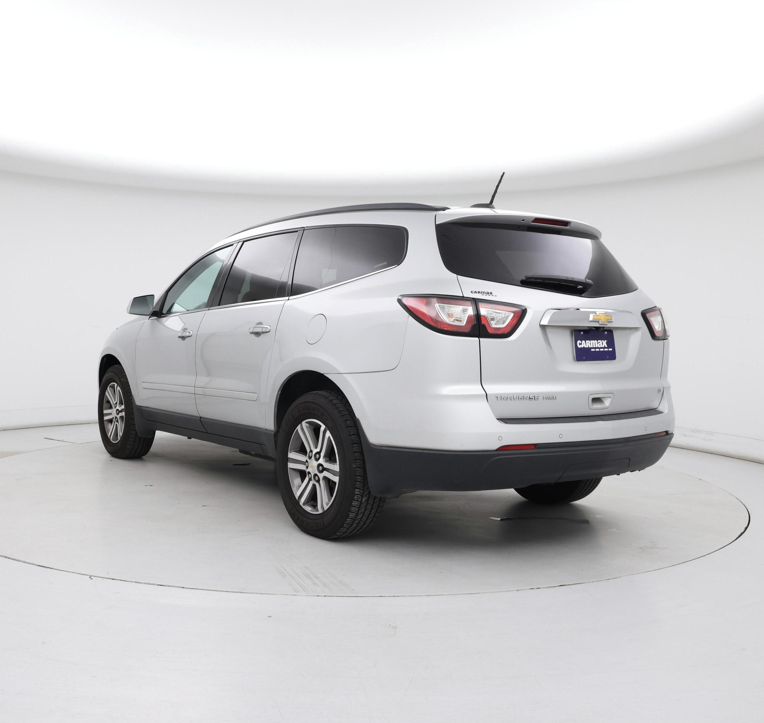 Thumbnail: 2017 Chevrolet Traverse - 2
