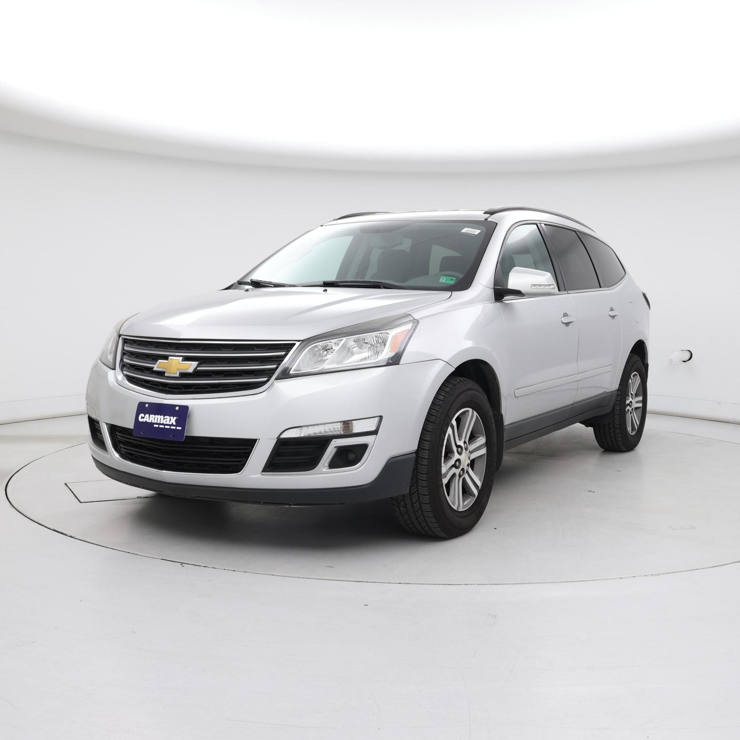 Thumbnail: 2017 Chevrolet Traverse - 4