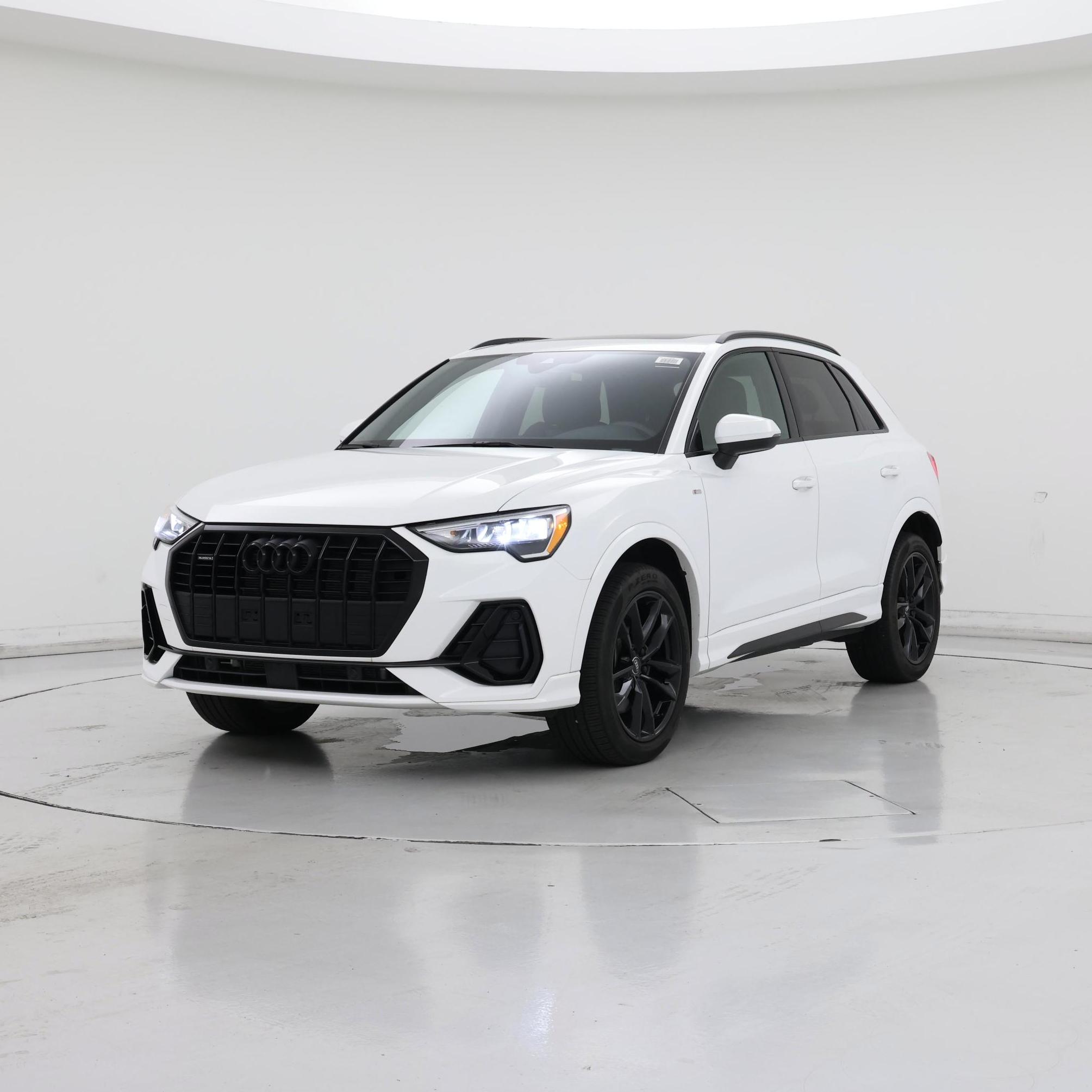Thumbnail: 2022 Audi Q3 - 4