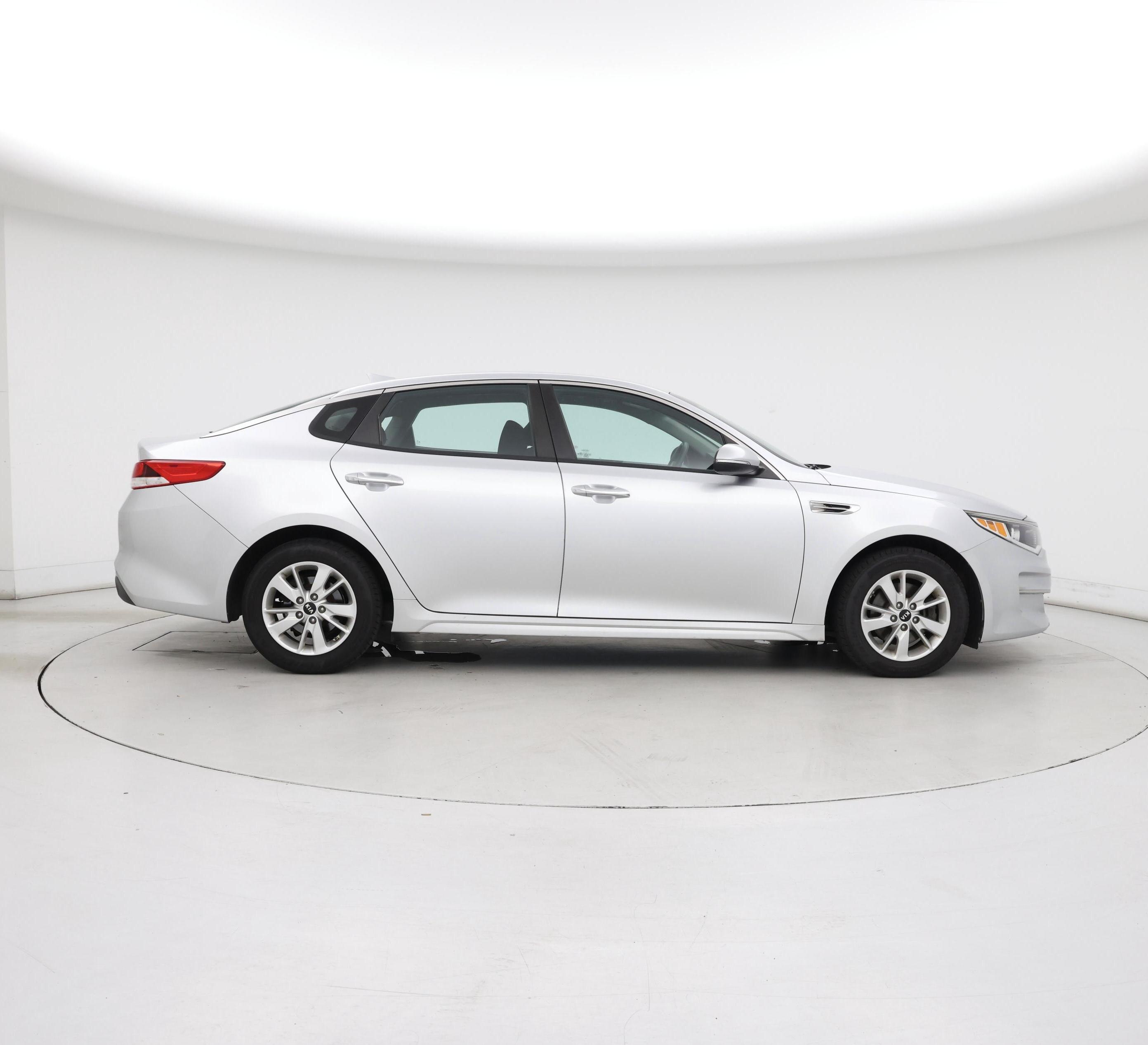 Thumbnail: 2017 Kia Optima - 7