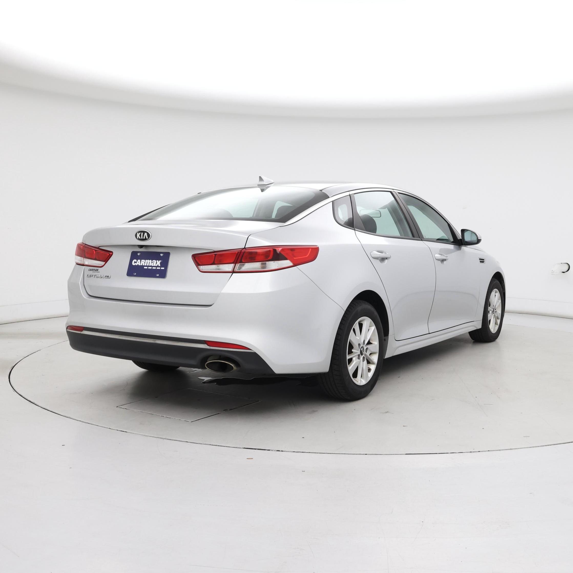 Thumbnail: 2017 Kia Optima - 8