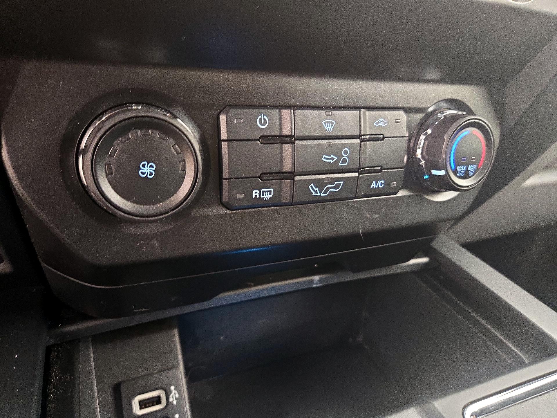 Thumbnail: 2019 Ford F-150 - 16