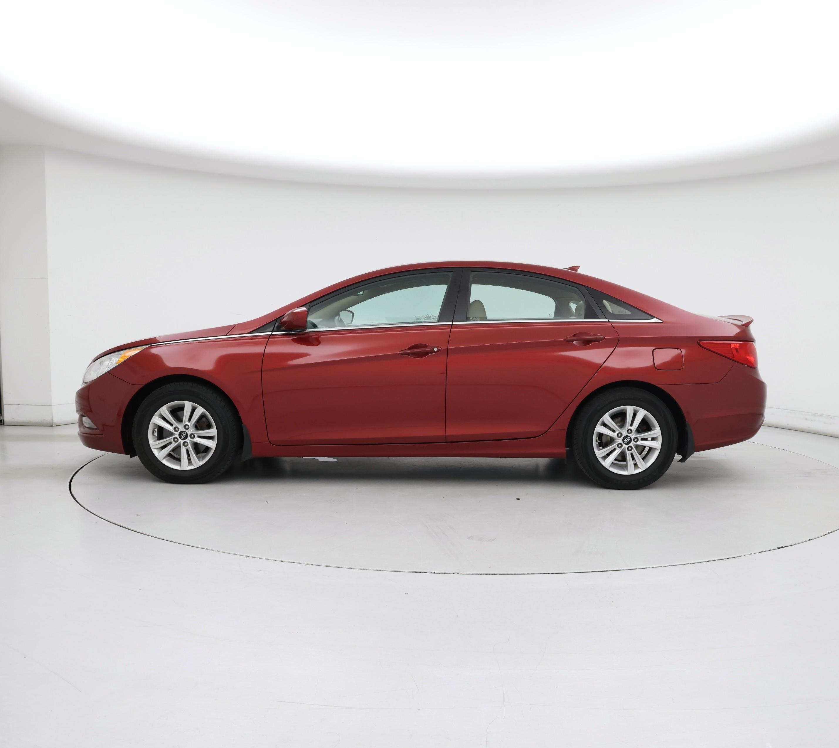 Thumbnail: 2013 Hyundai Sonata - 3