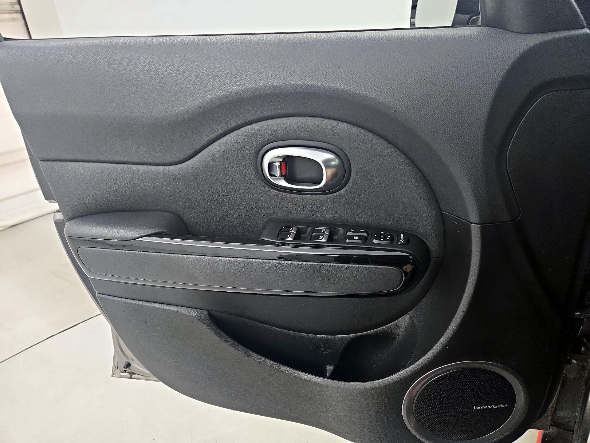 Thumbnail: 2019 Kia Soul - 12