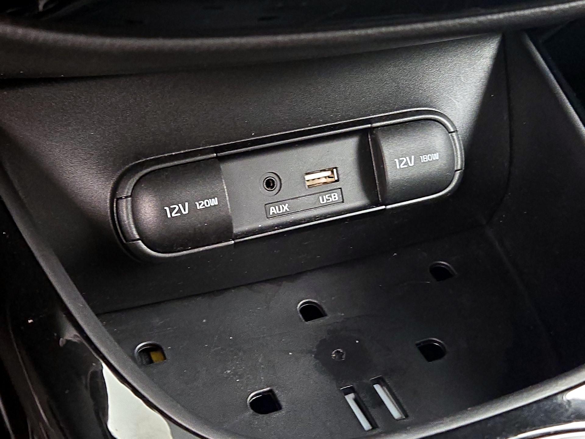 Thumbnail: 2019 Kia Soul - 19
