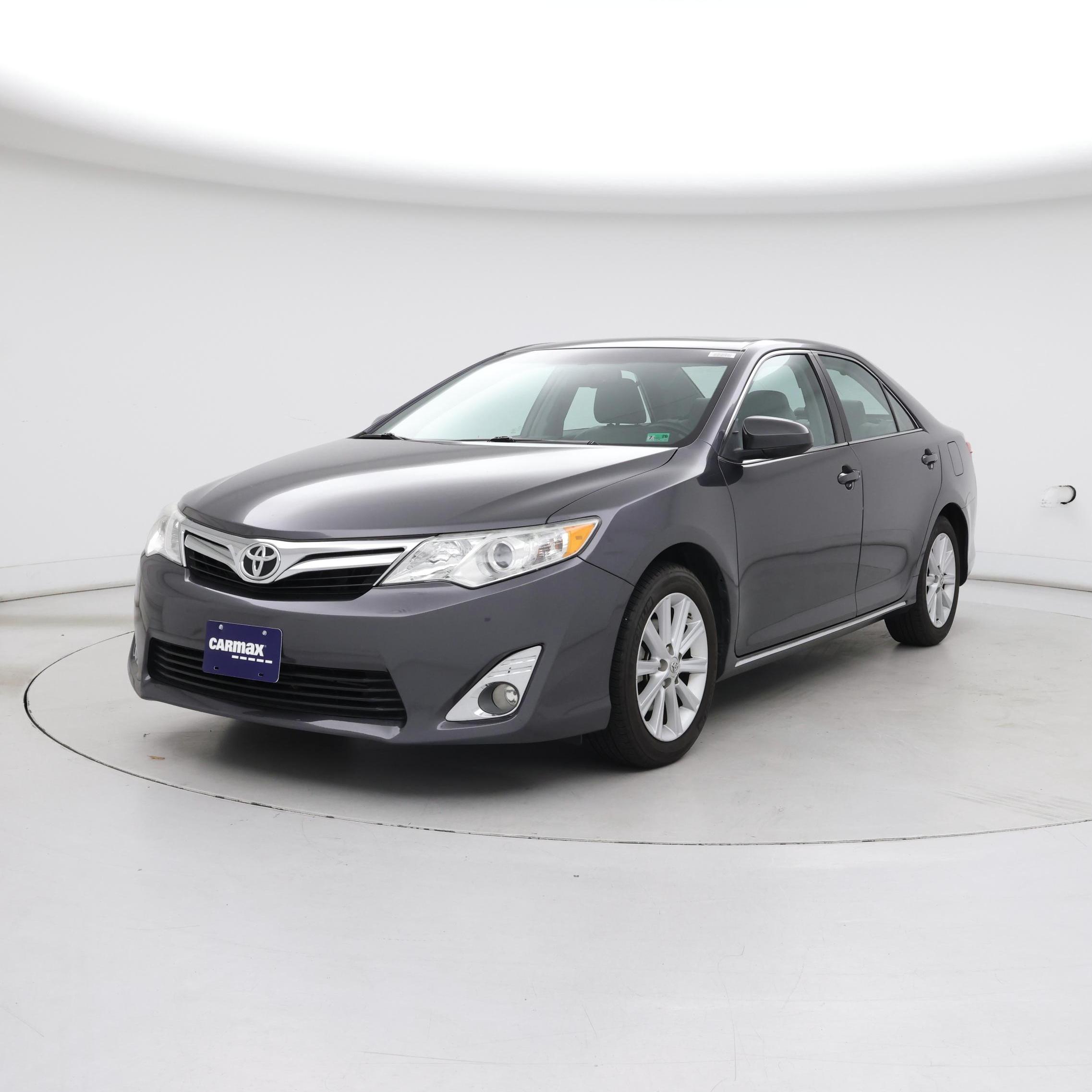 Thumbnail: 2013 Toyota Camry - 4