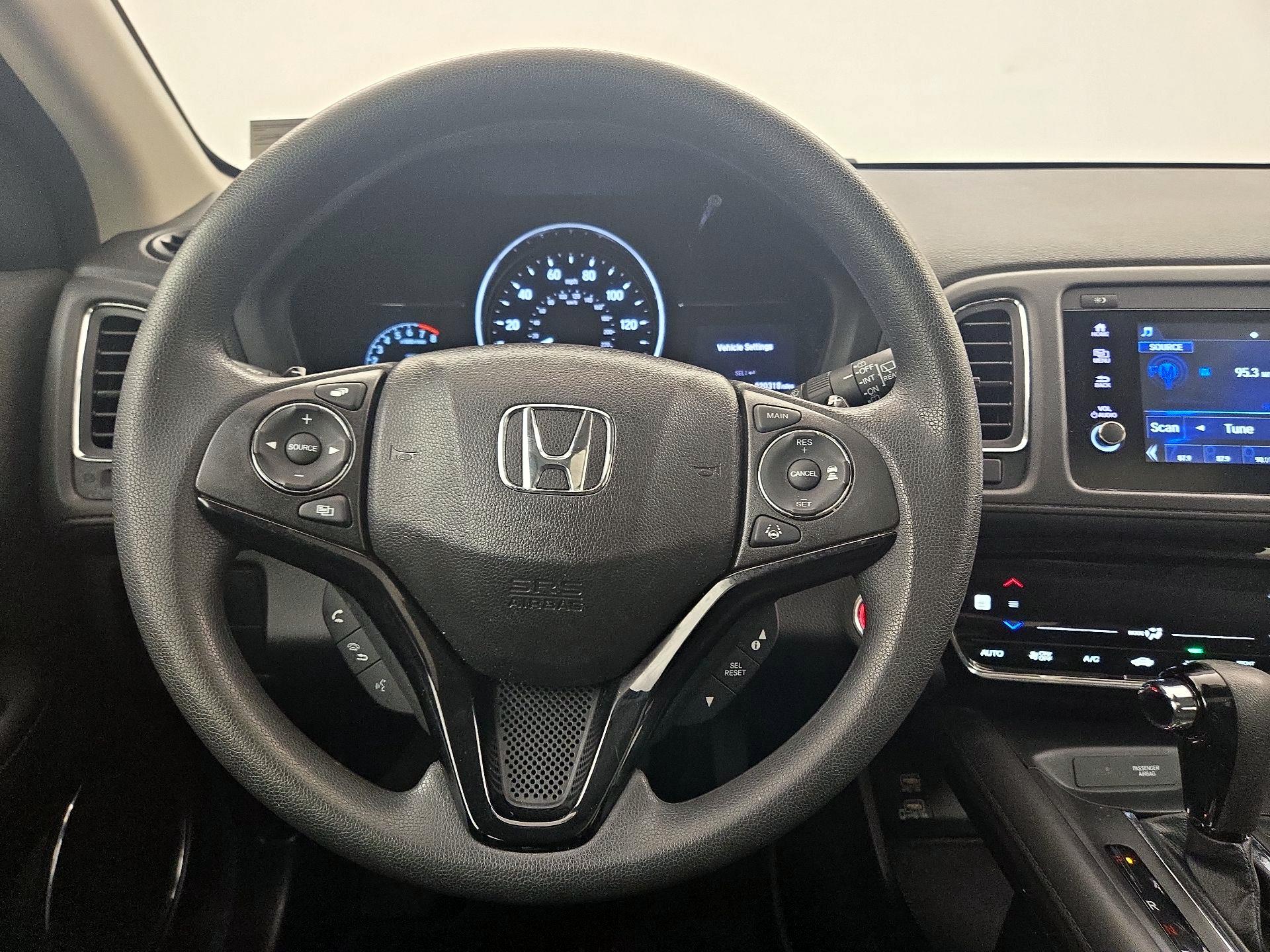 Thumbnail: 2019 Honda HR-V - 10