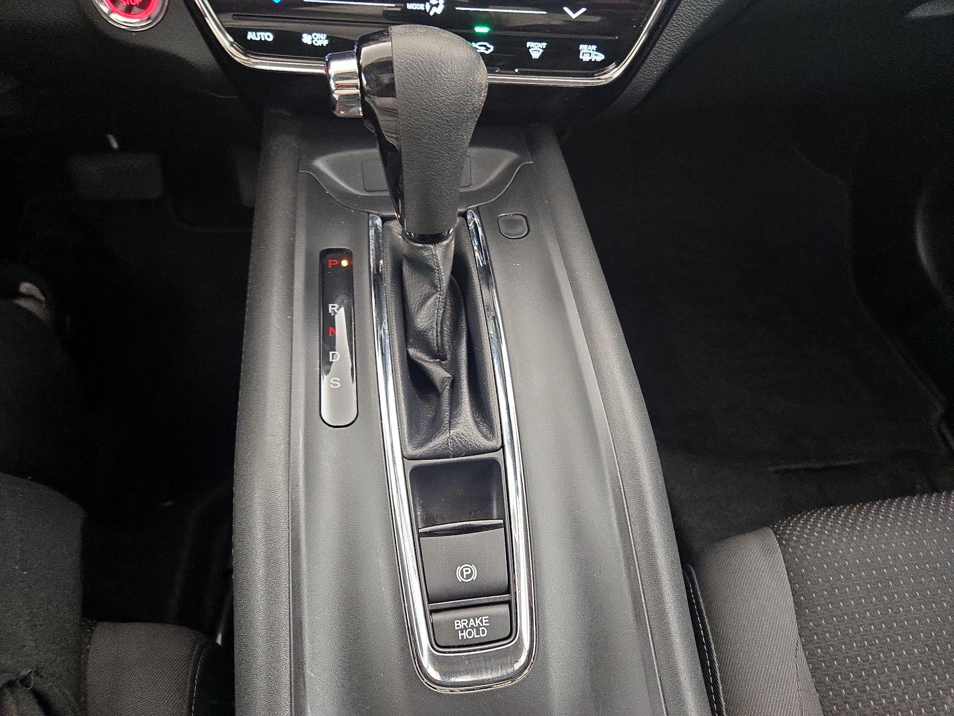 Thumbnail: 2019 Honda HR-V - 17
