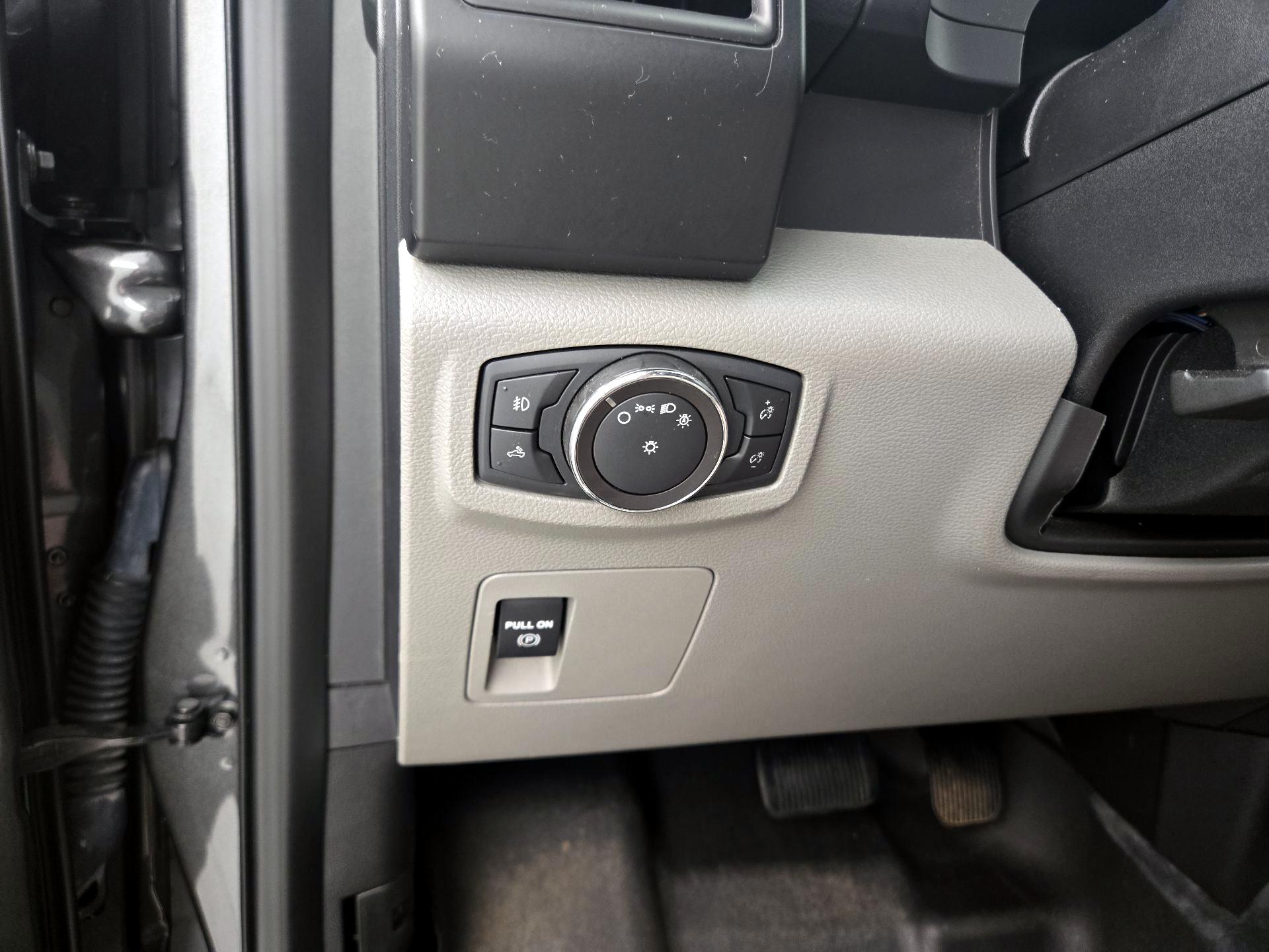 Thumbnail: 2019 Ford F-150 - 13