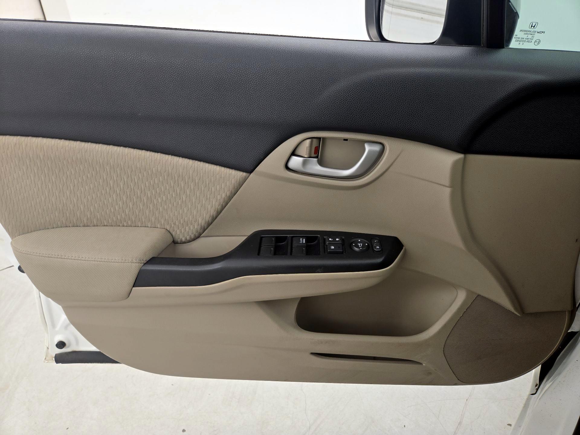 Thumbnail: 2015 Honda Civic - 12