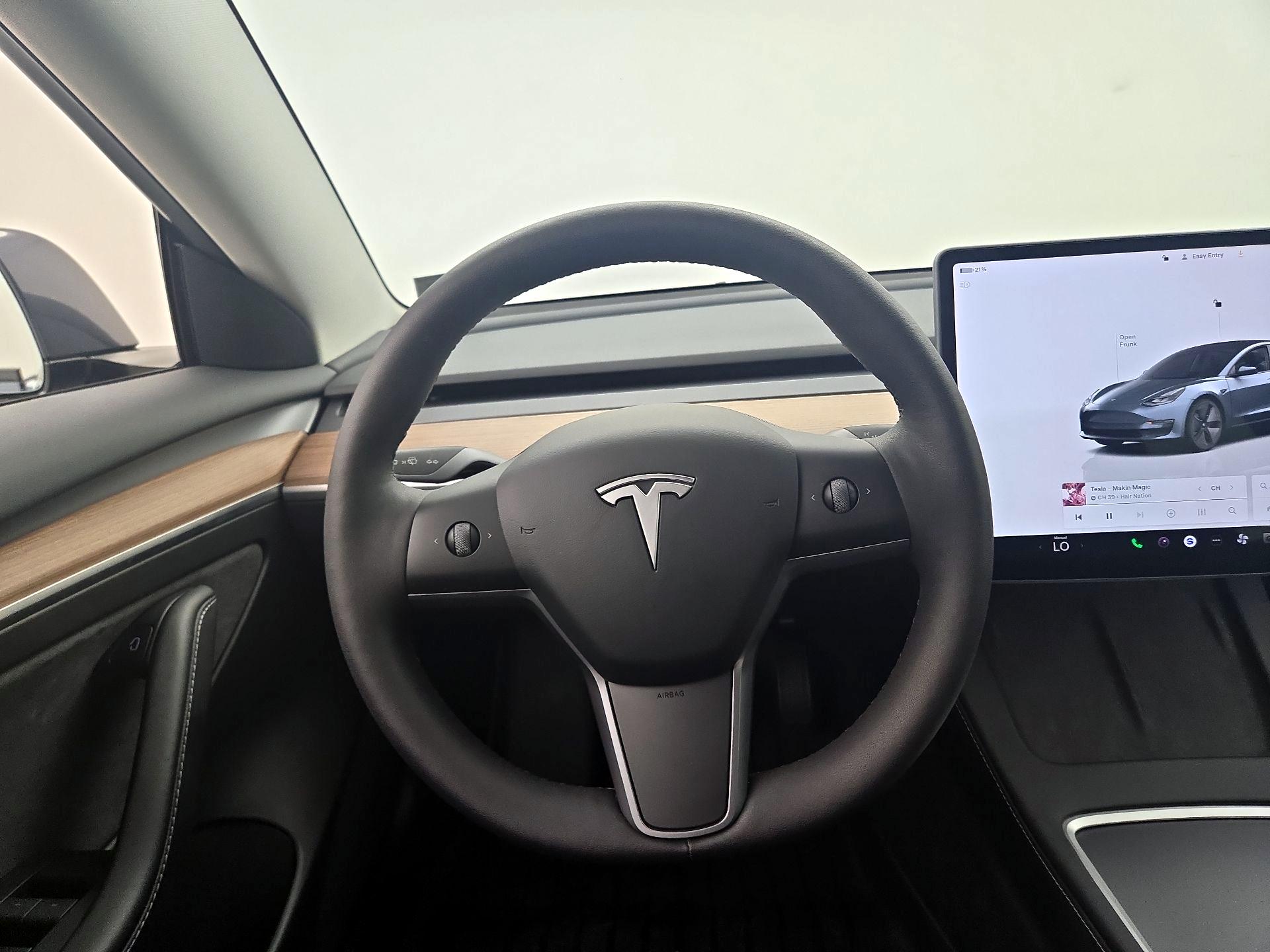 Thumbnail: 2023 Tesla Model 3 - 10