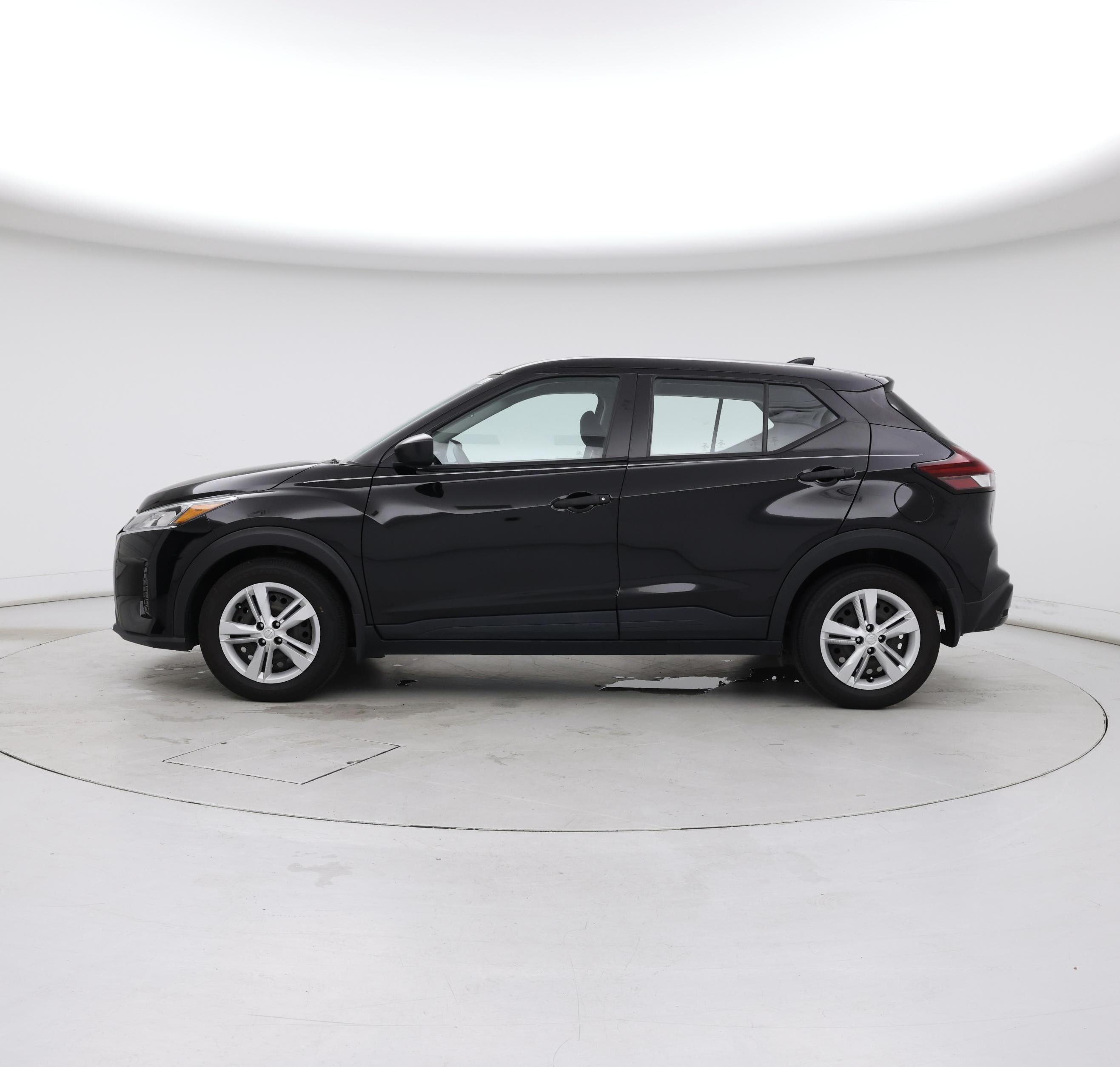 Thumbnail: 2022 Nissan Kicks - 3