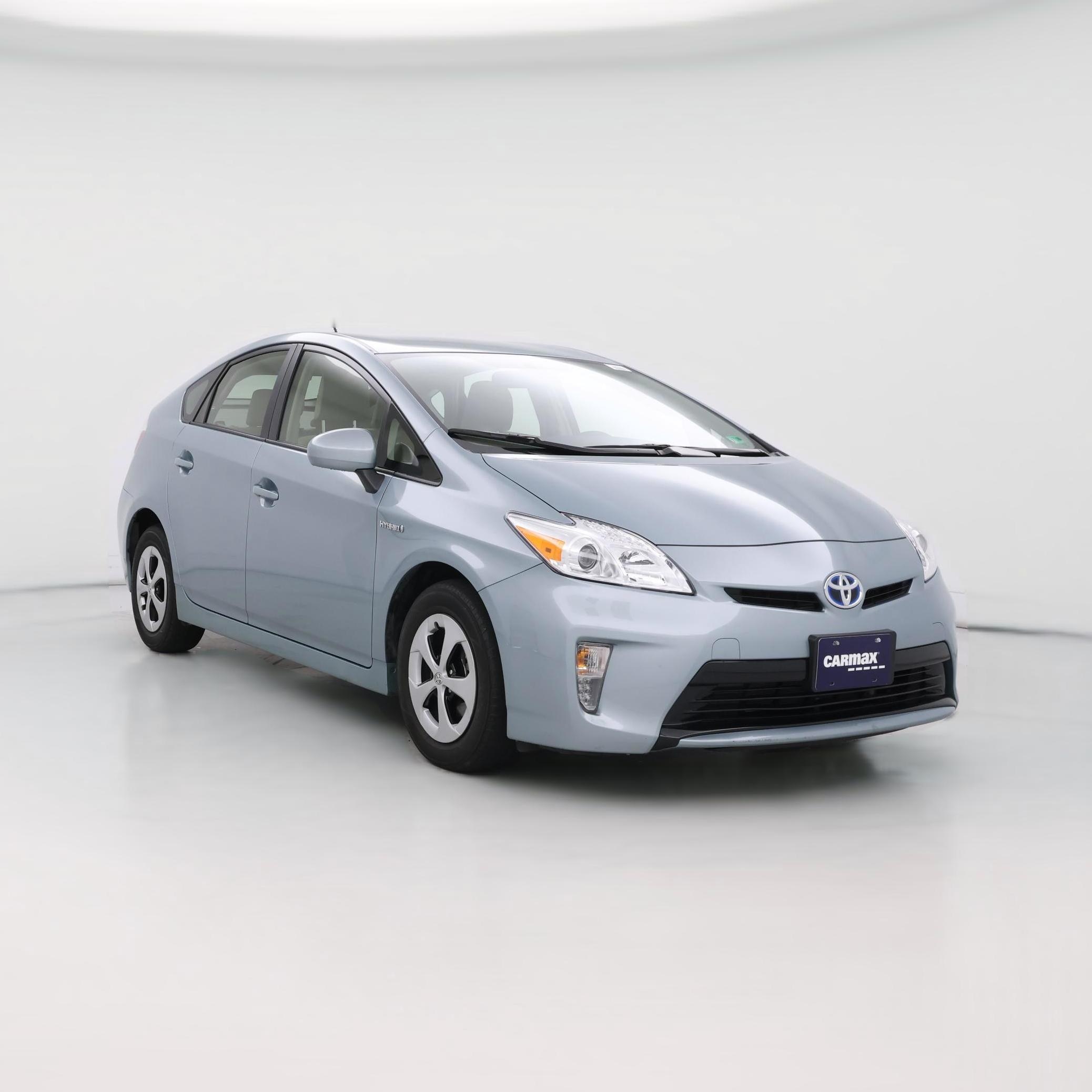 Thumbnail: 2015 Toyota Prius - 1
