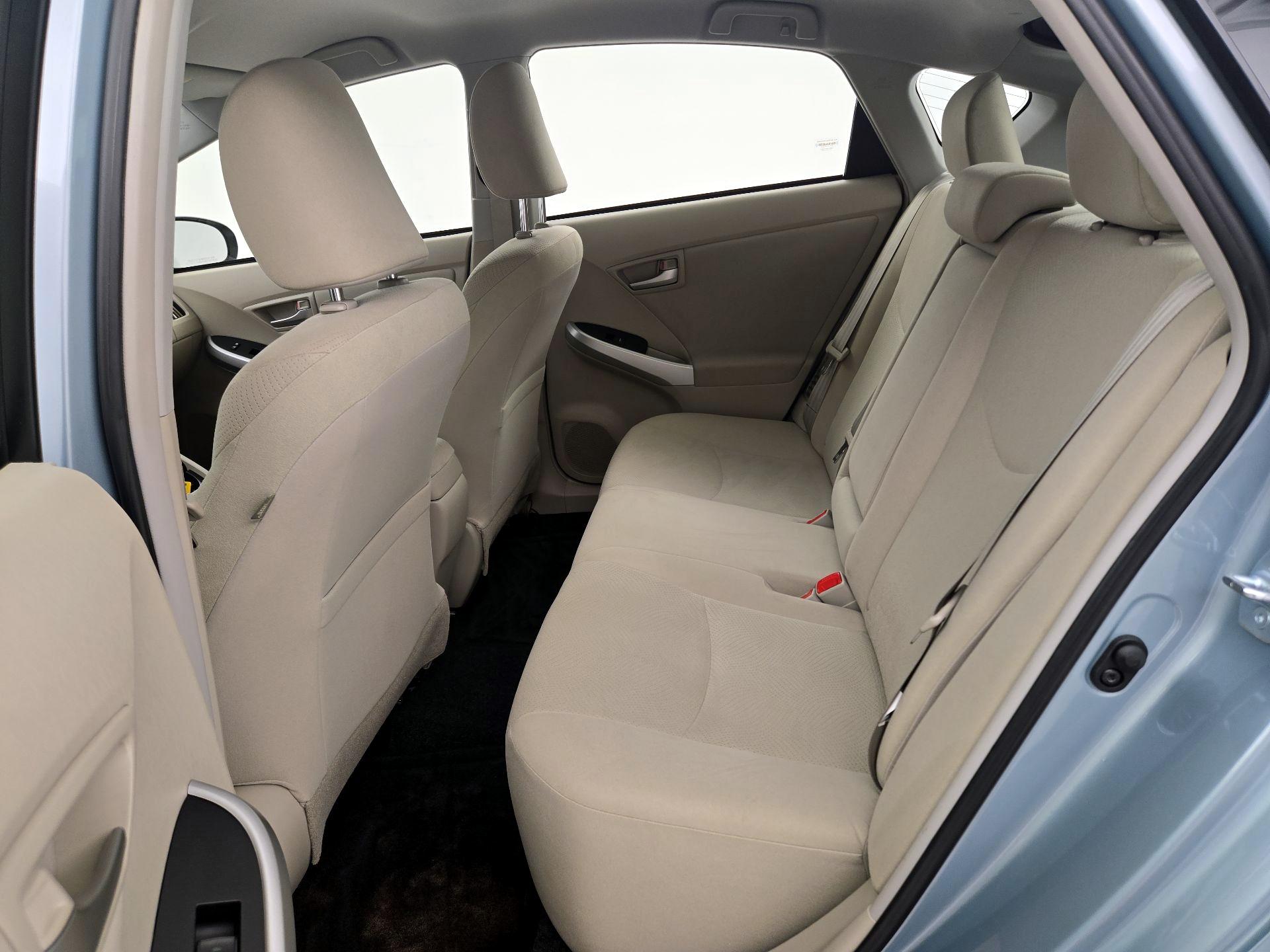 Thumbnail: 2015 Toyota Prius - 19