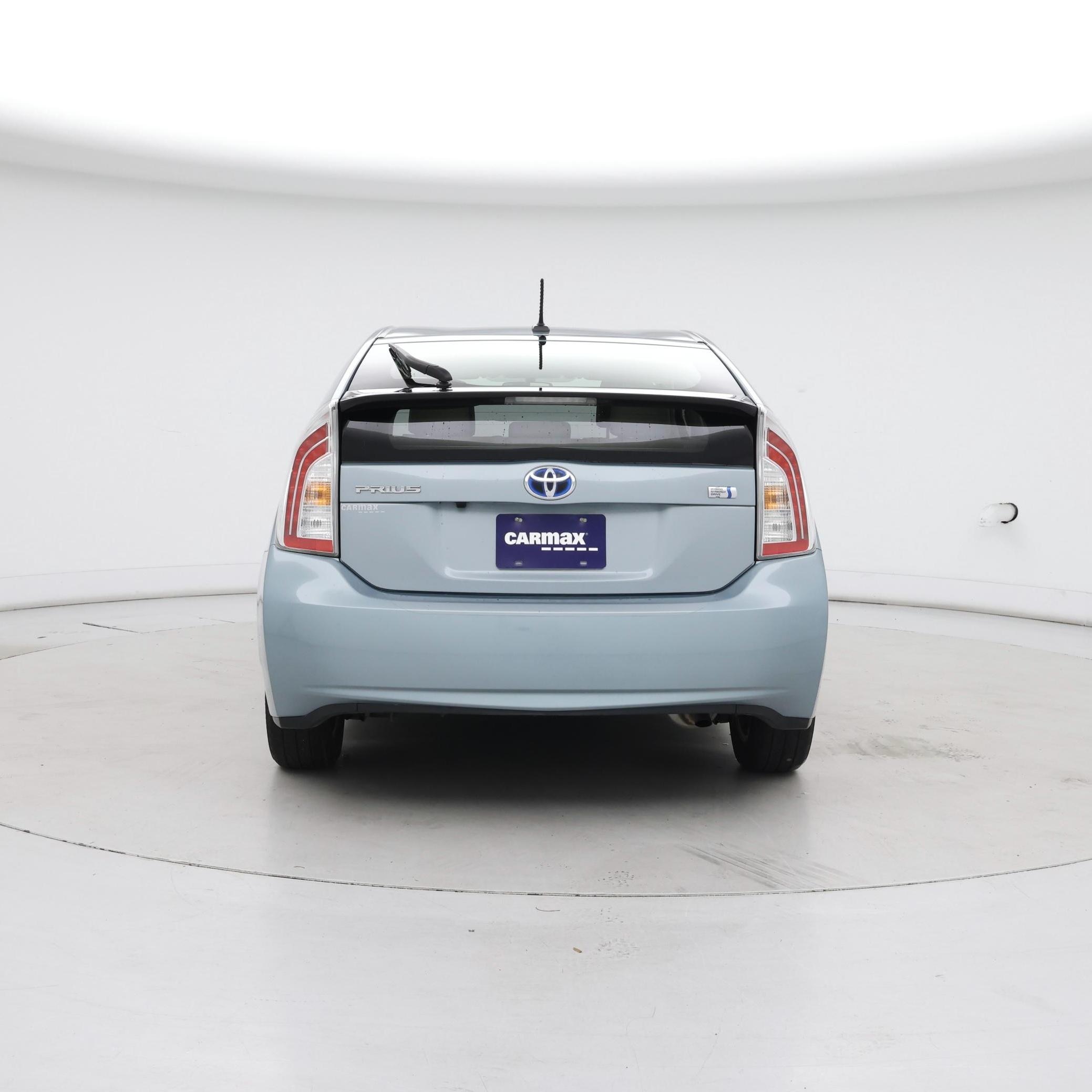 Thumbnail: 2015 Toyota Prius - 6