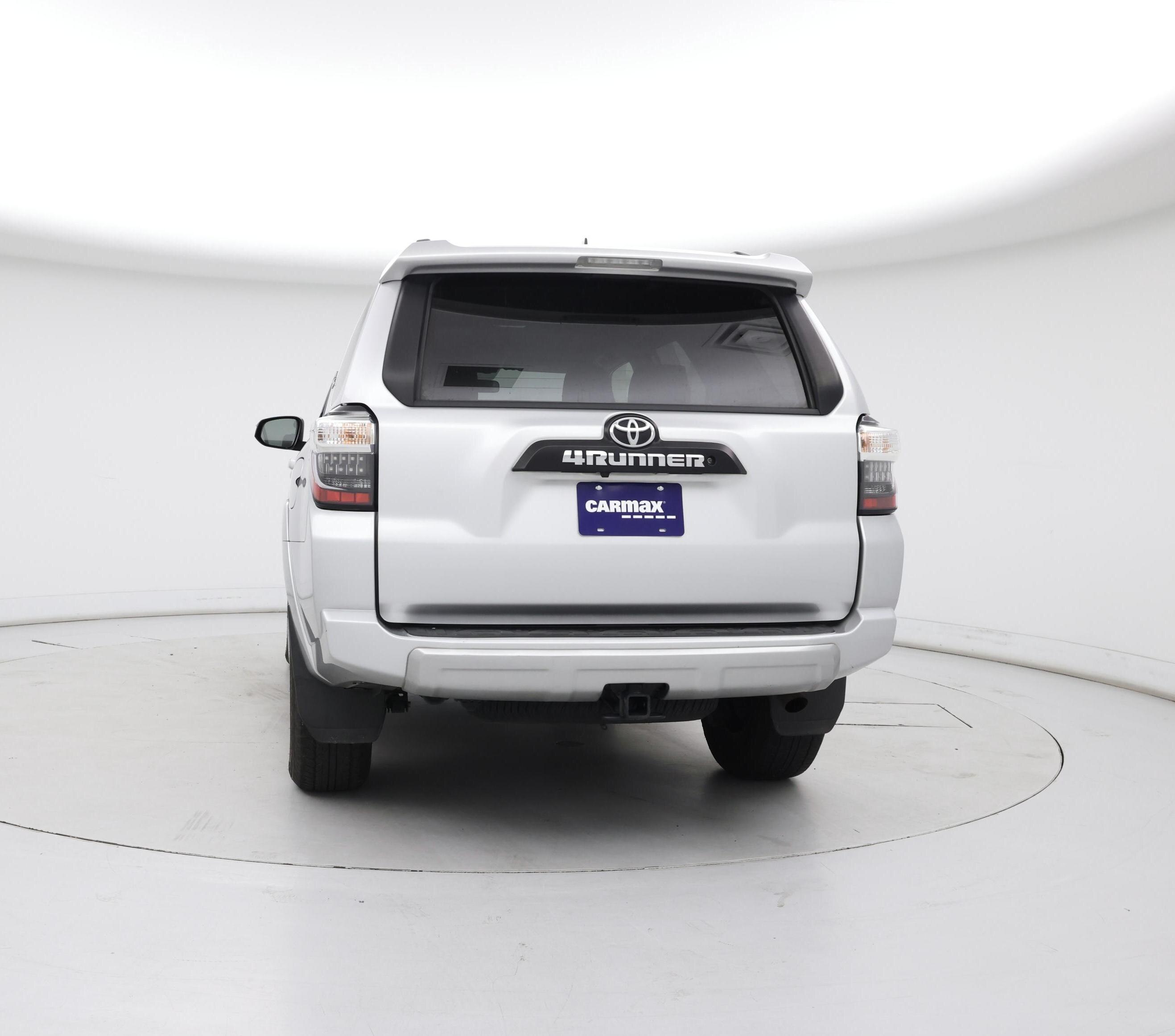 Thumbnail: 2017 Toyota 4Runner - 6