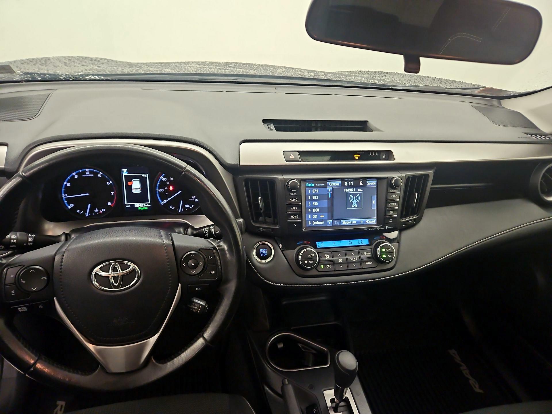 Thumbnail: 2018 Toyota RAV4 - 9