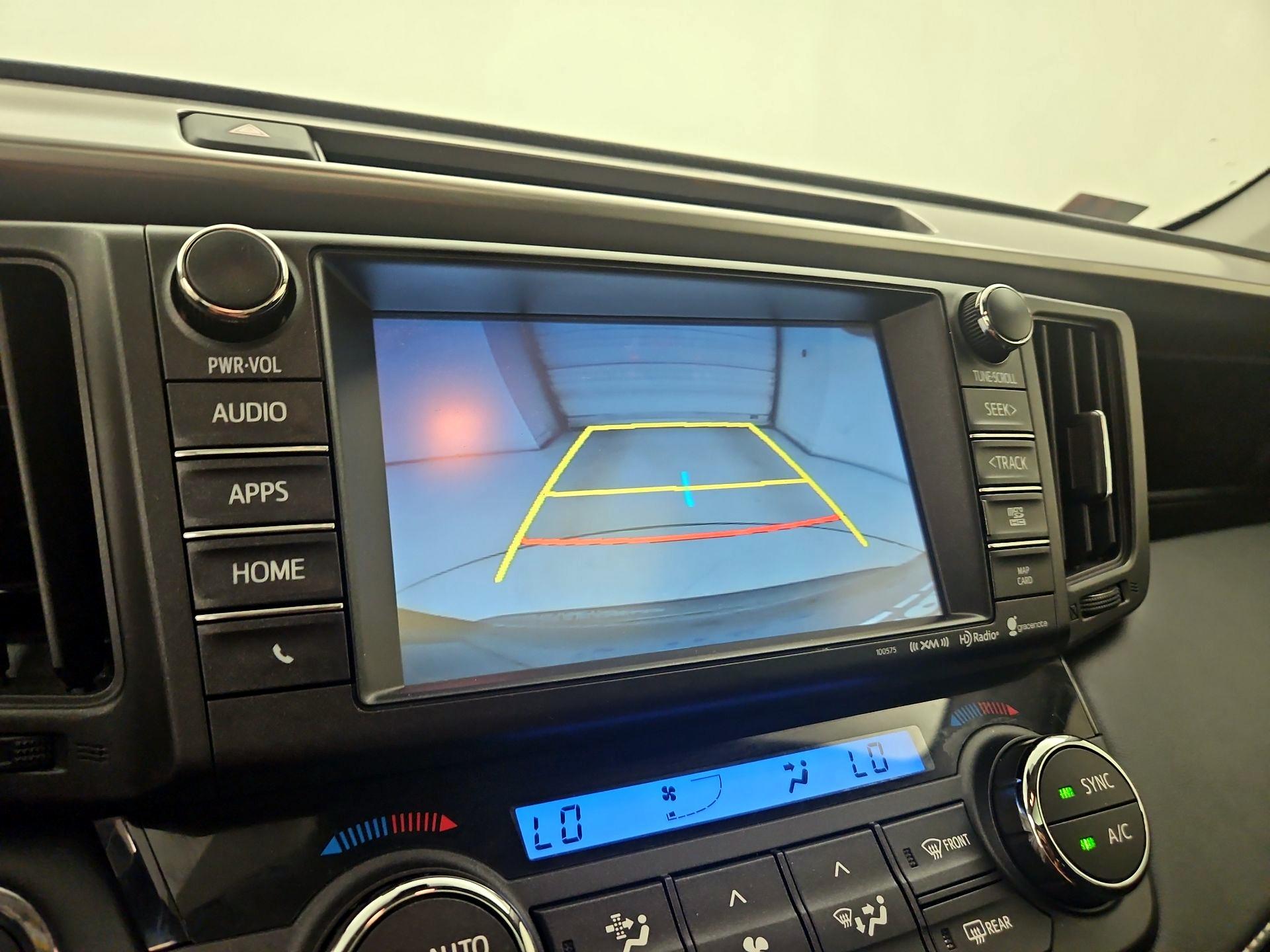 Thumbnail: 2018 Toyota RAV4 - 14