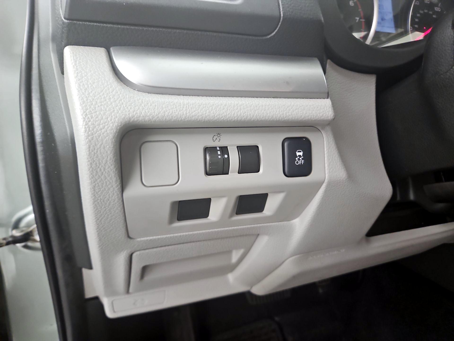 Thumbnail: 2014 Subaru Forester - 14