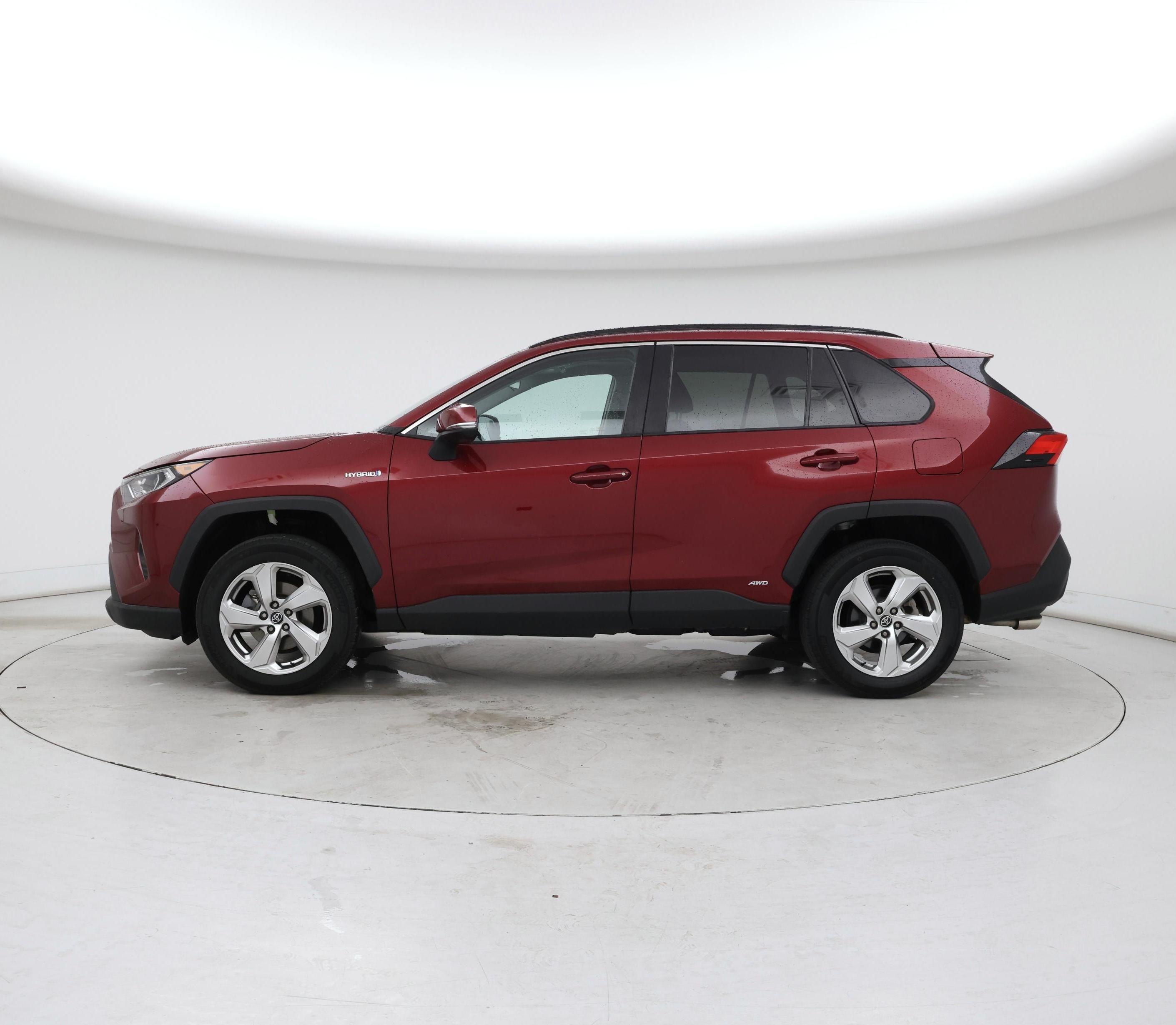 Thumbnail: 2021 Toyota RAV4 - 3