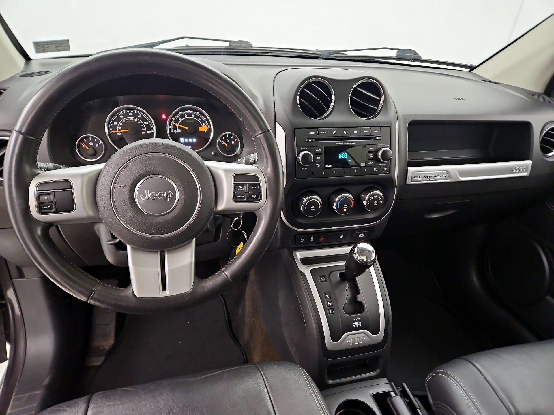 Thumbnail: 2015 Jeep Compass - 9