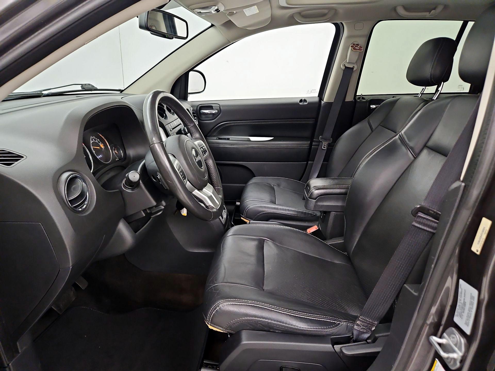 Thumbnail: 2015 Jeep Compass - 11