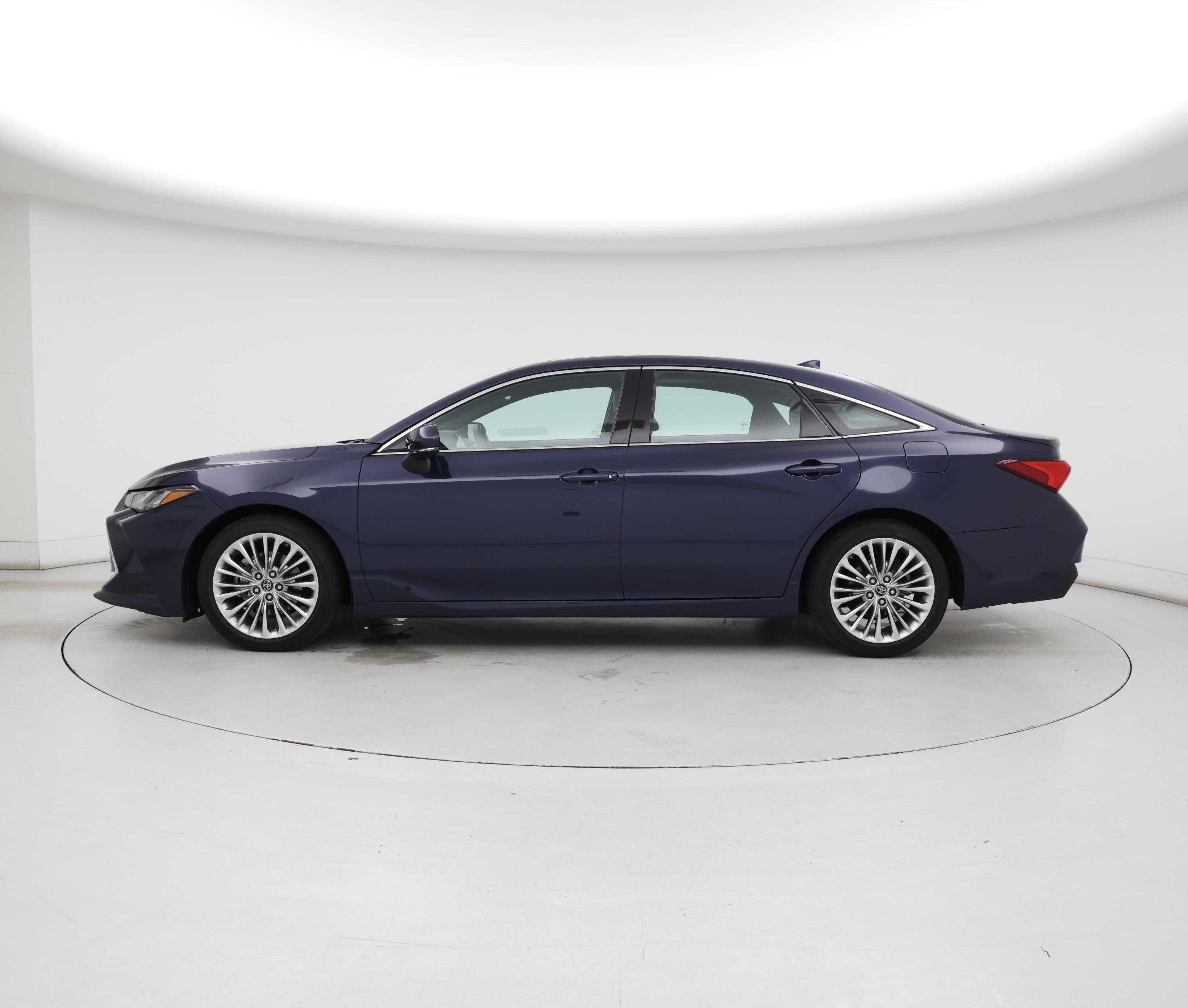 Thumbnail: 2019 Toyota Avalon - 3
