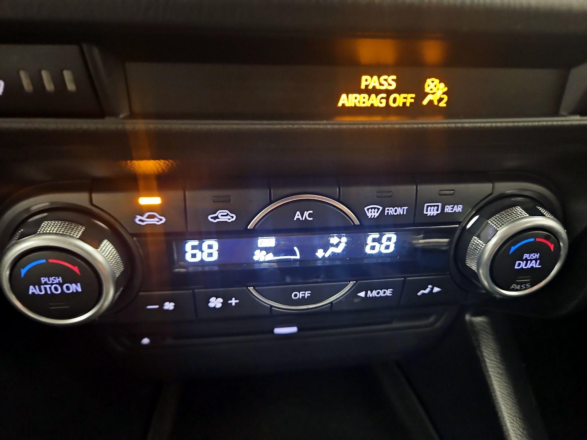 Thumbnail: 2015 Mazda Mazda3 - 16