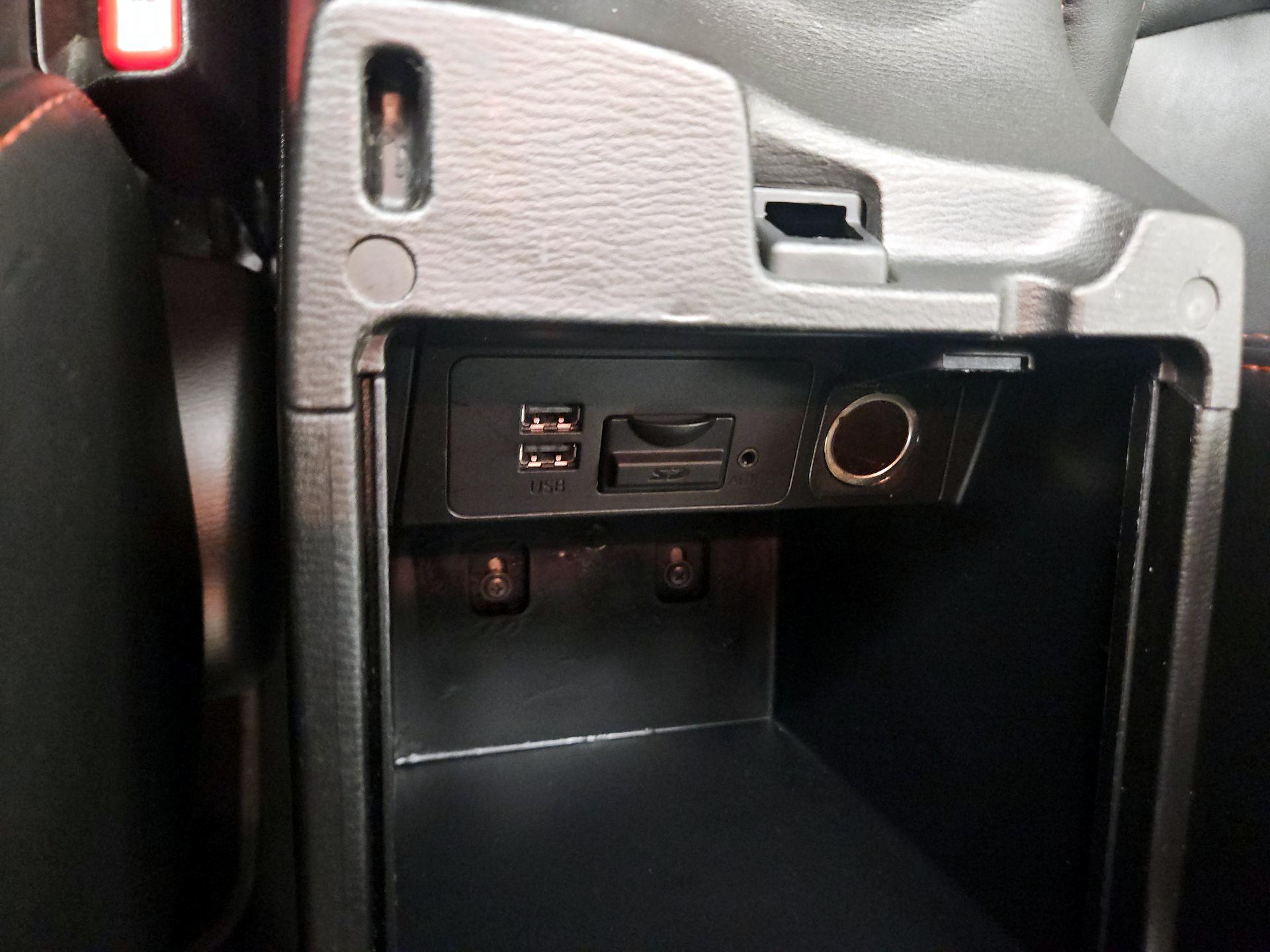 Thumbnail: 2015 Mazda Mazda3 - 18