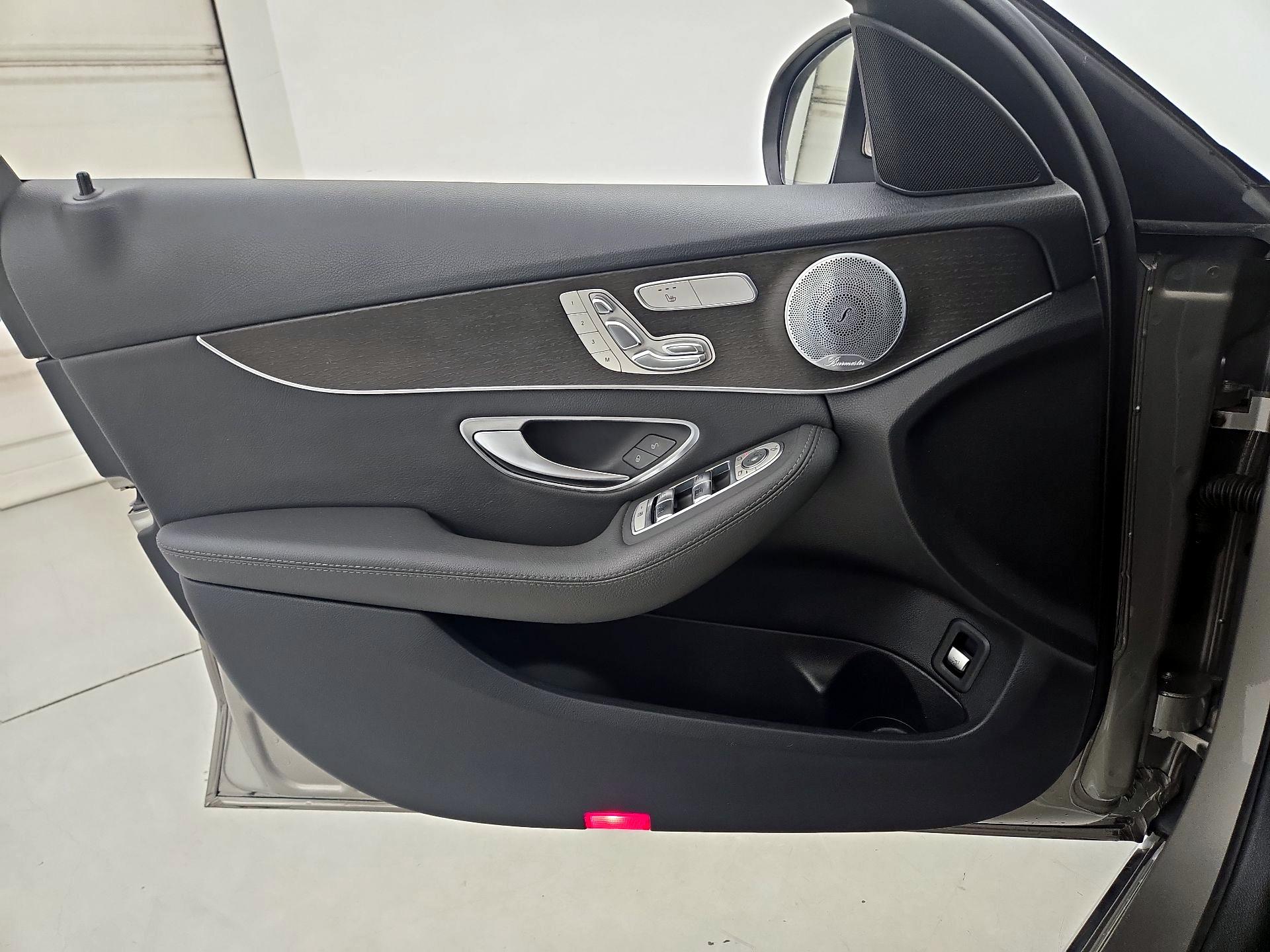 Thumbnail: 2019 Mercedes-Benz C-Class - 12