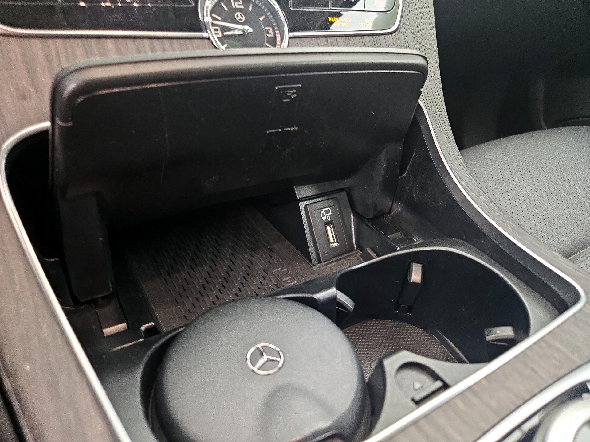 Thumbnail: 2019 Mercedes-Benz C-Class - 18