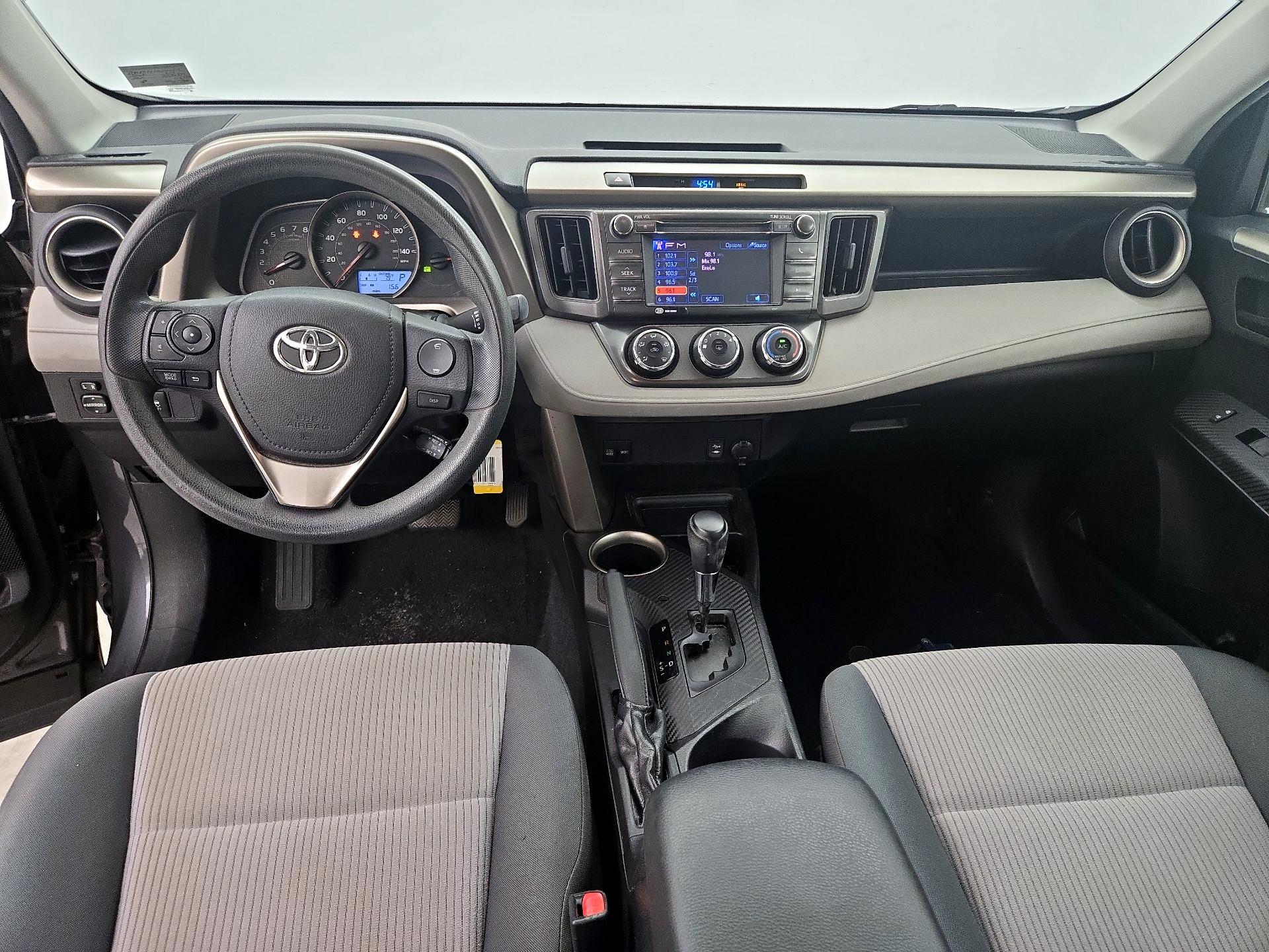 Thumbnail: 2013 Toyota RAV4 - 9