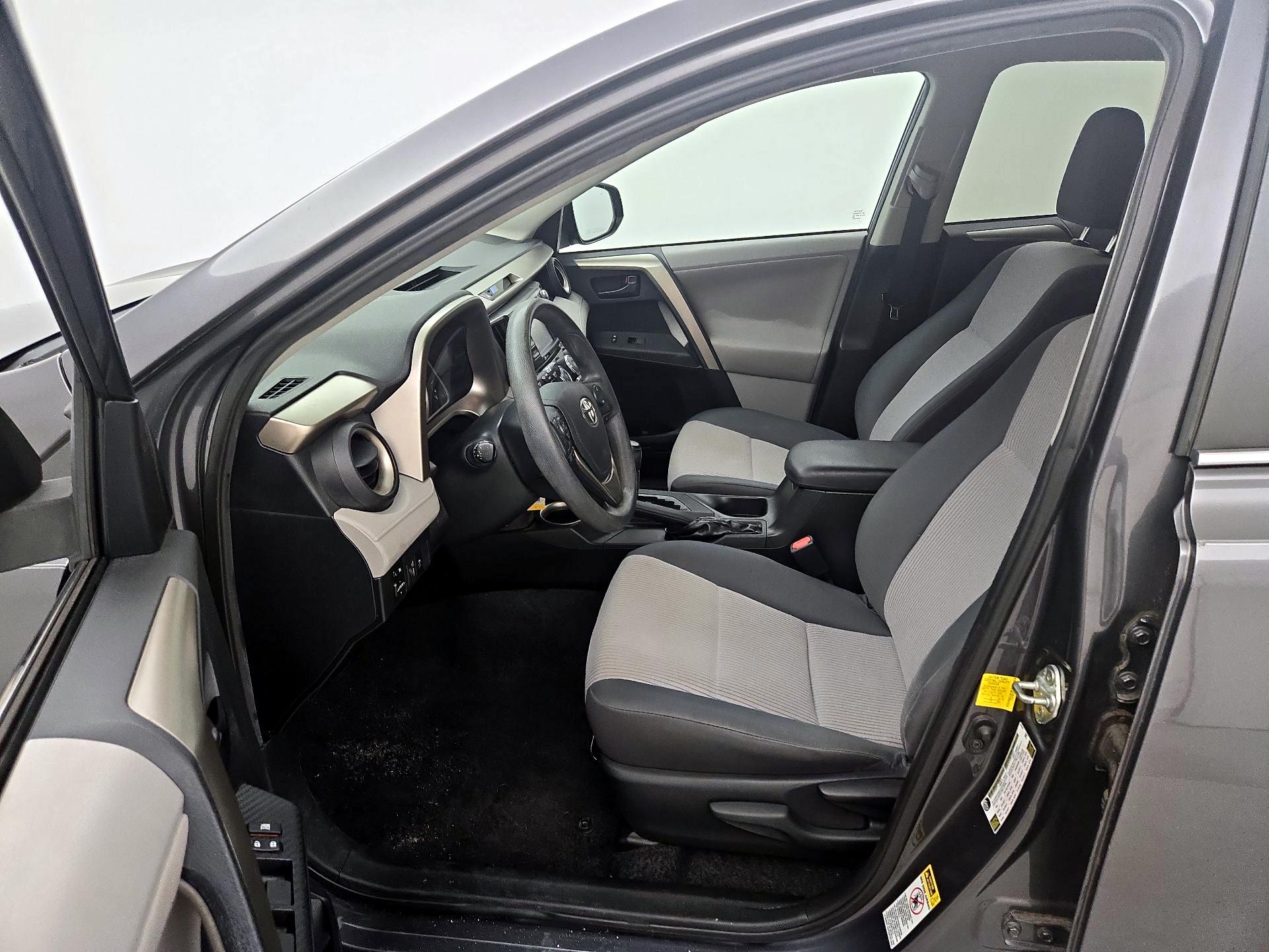 Thumbnail: 2013 Toyota RAV4 - 11