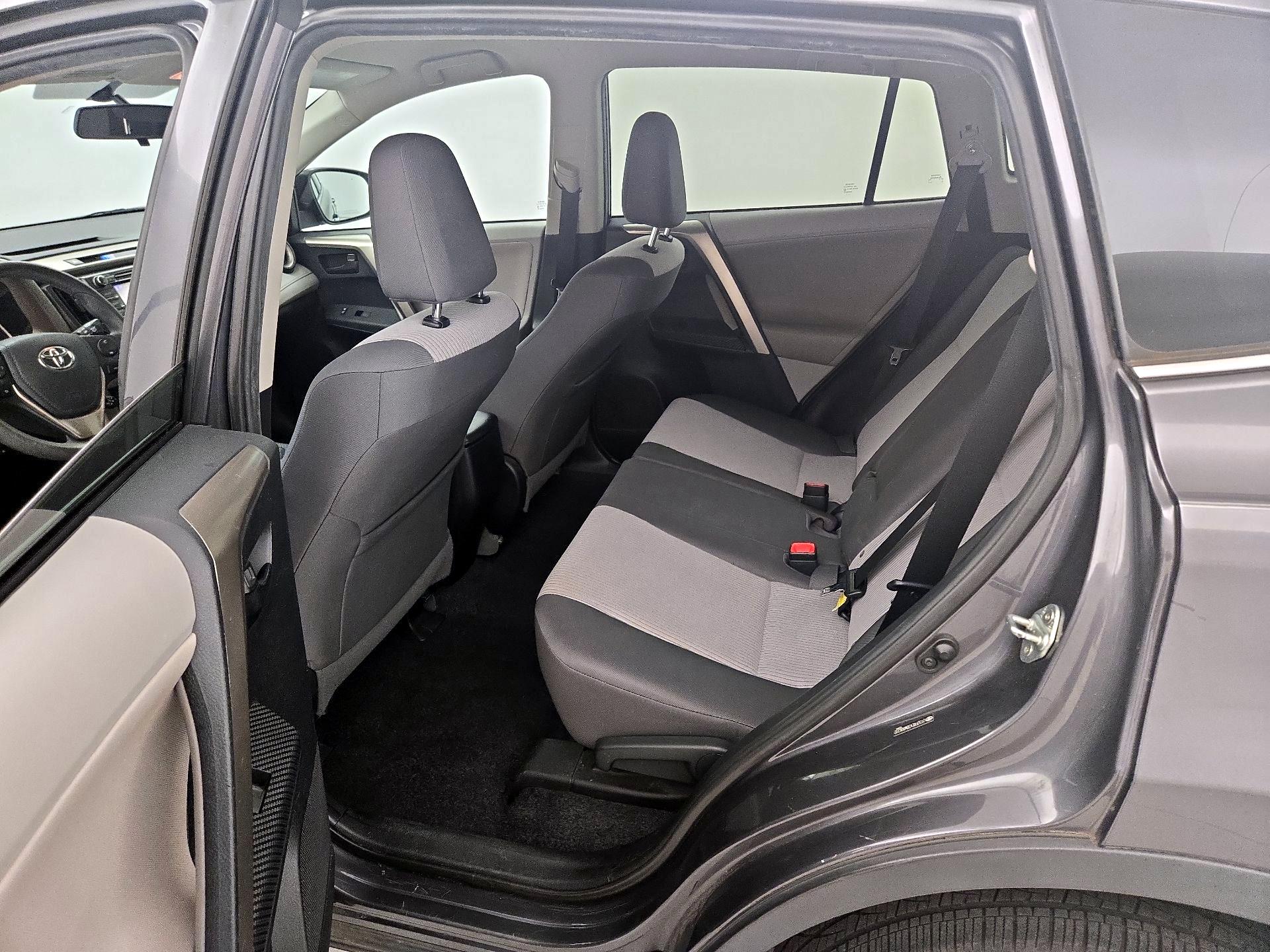 Thumbnail: 2013 Toyota RAV4 - 19
