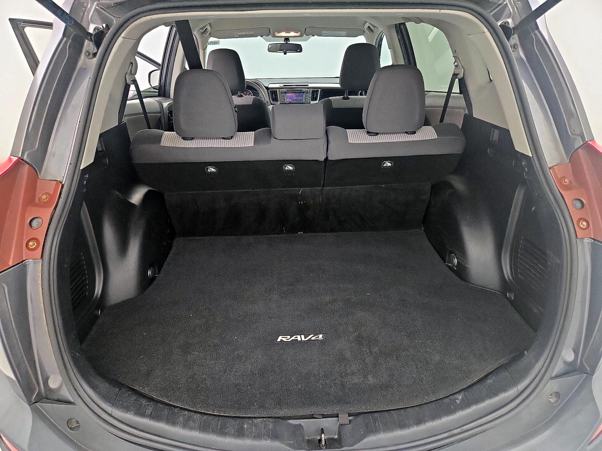 Thumbnail: 2013 Toyota RAV4 - 20