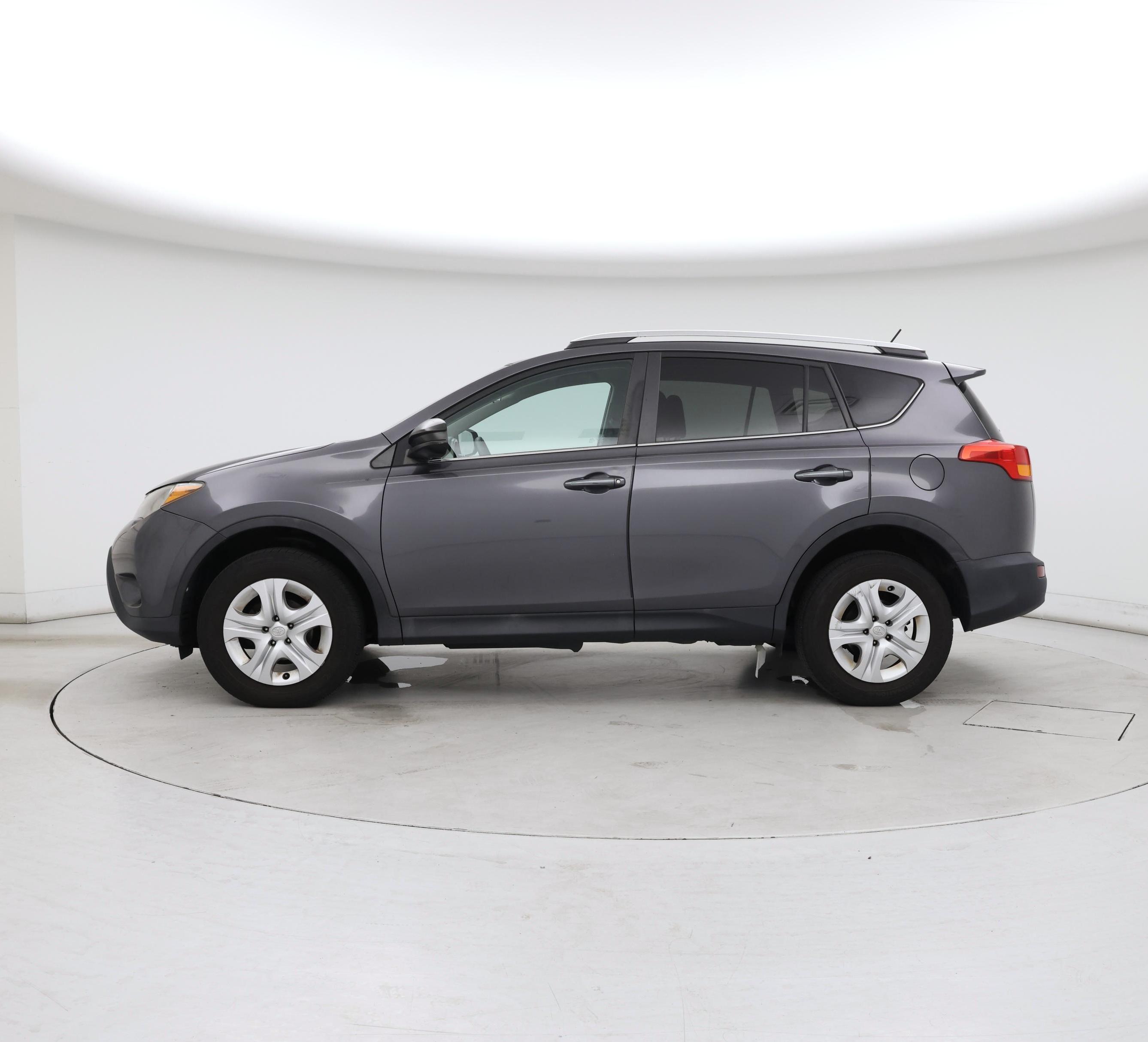 Thumbnail: 2013 Toyota RAV4 - 3