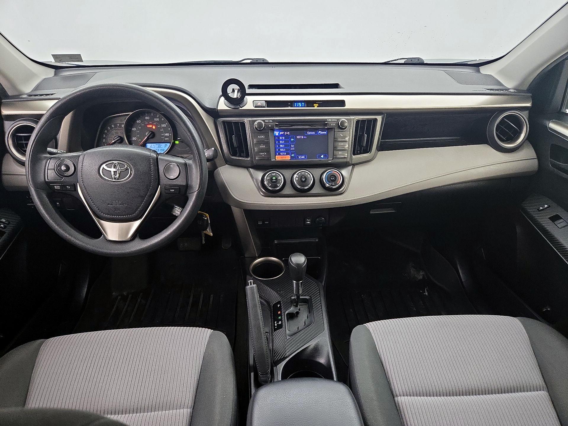 Thumbnail: 2013 Toyota RAV4 - 9