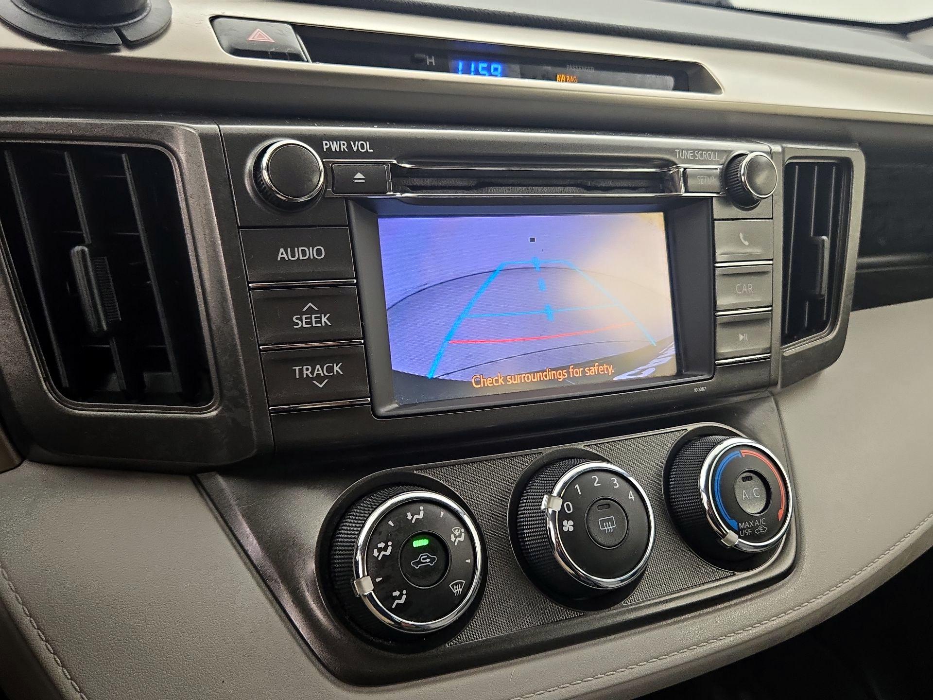 Thumbnail: 2013 Toyota RAV4 - 14