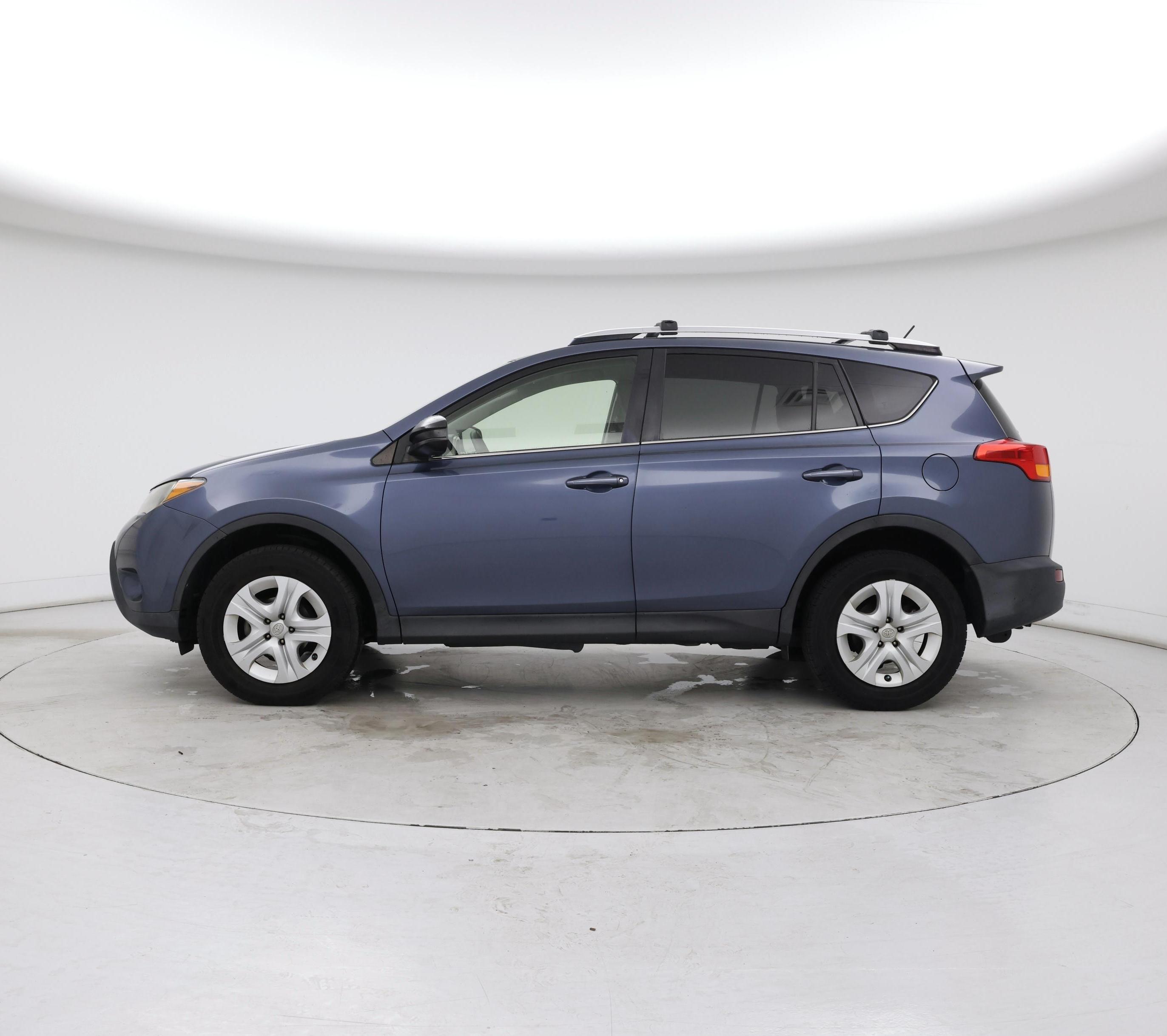 Thumbnail: 2013 Toyota RAV4 - 3
