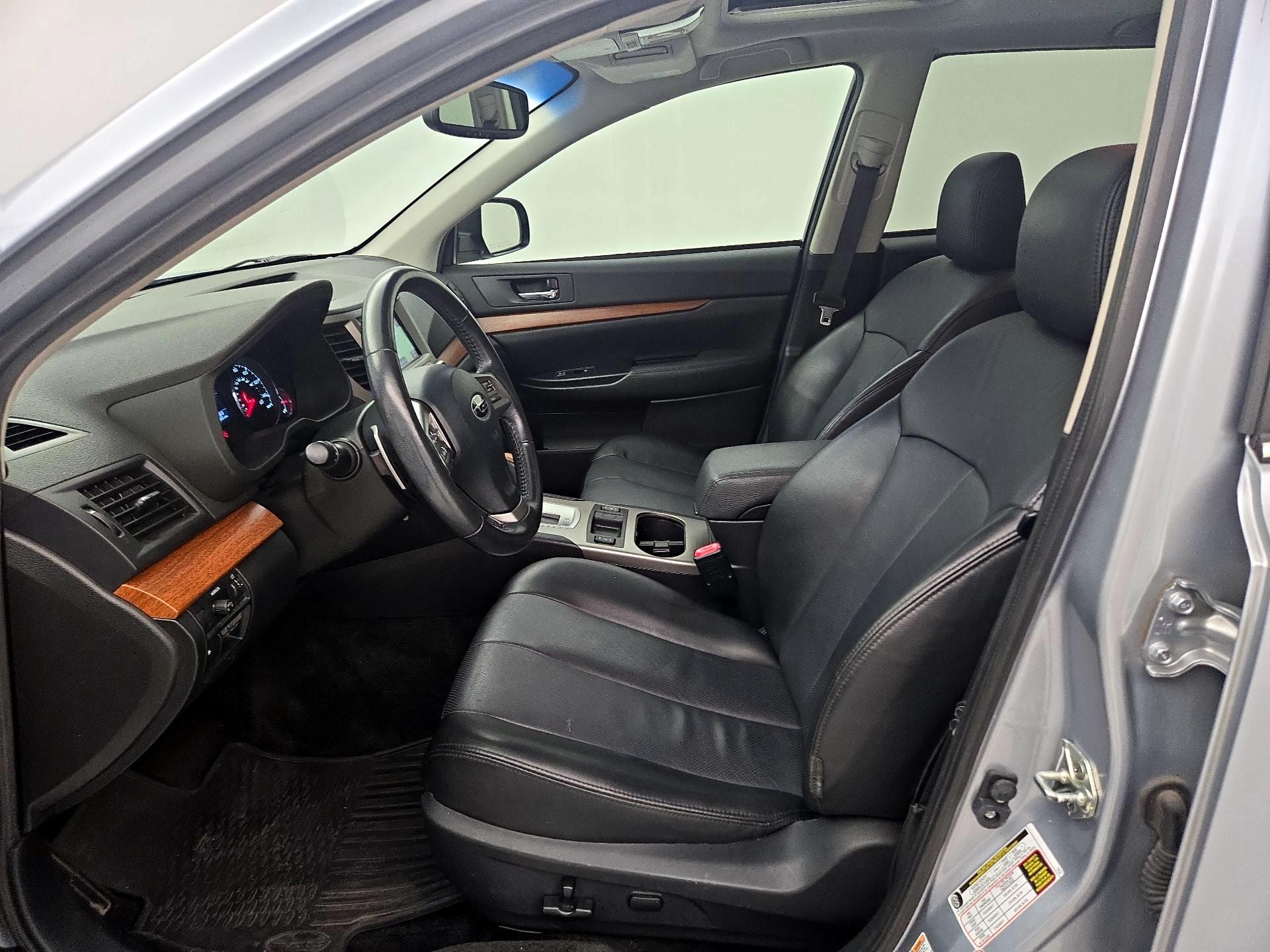 Thumbnail: 2013 Subaru Outback - 11