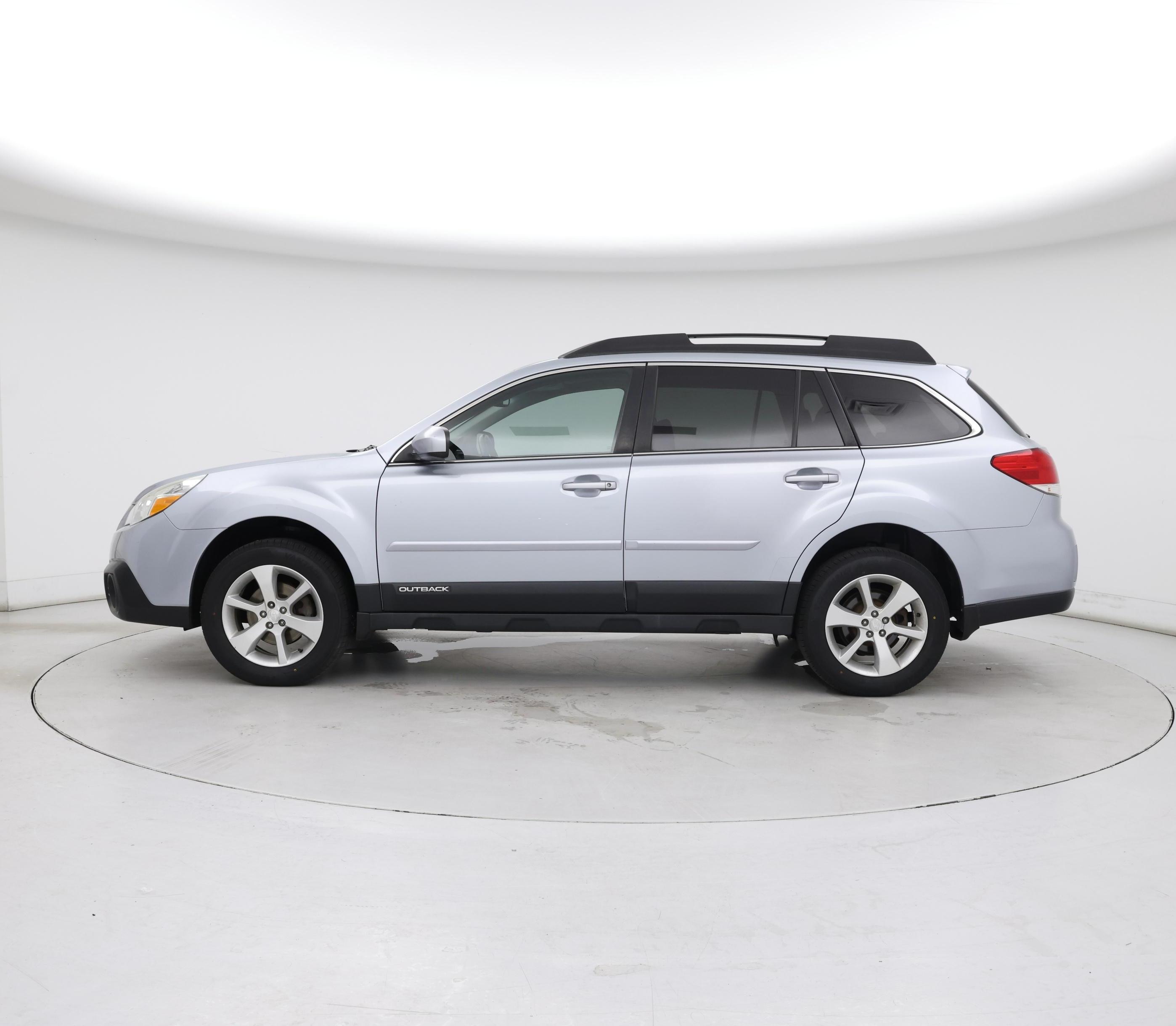 Thumbnail: 2013 Subaru Outback - 3