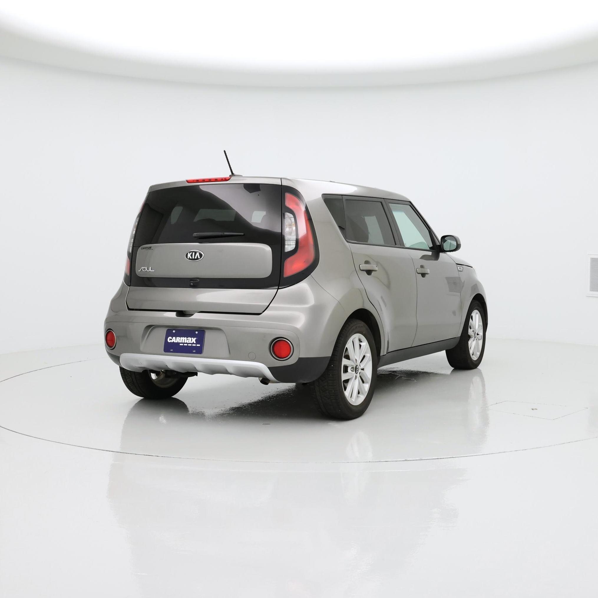 Thumbnail: 2017 Kia Soul - 8
