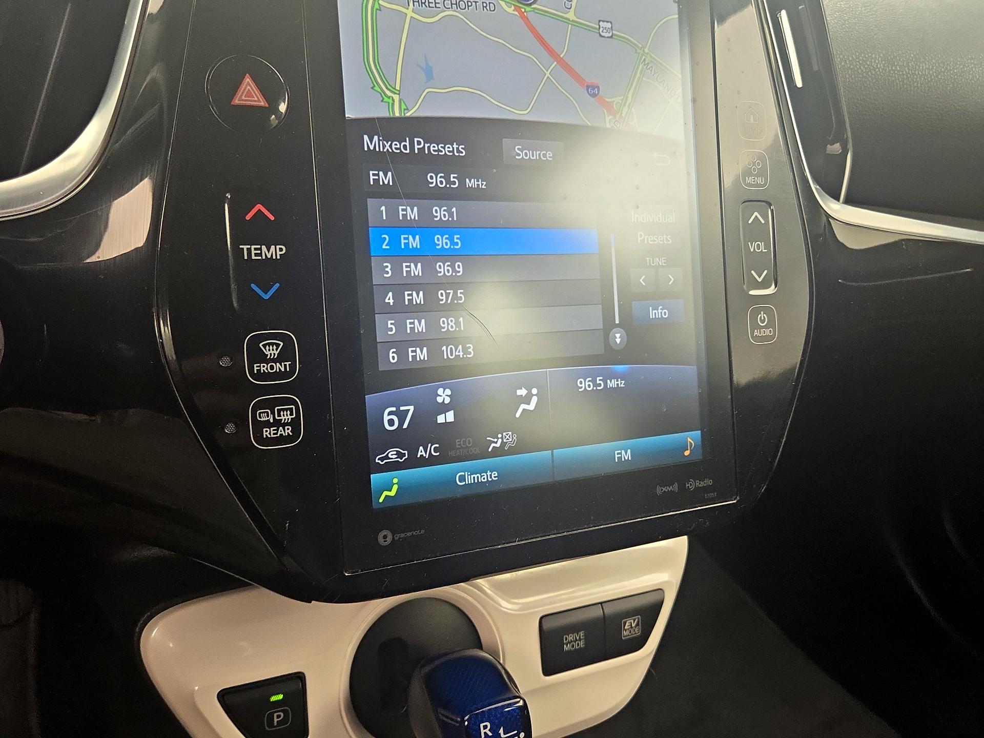 Thumbnail: 2018 Toyota Prius - 16